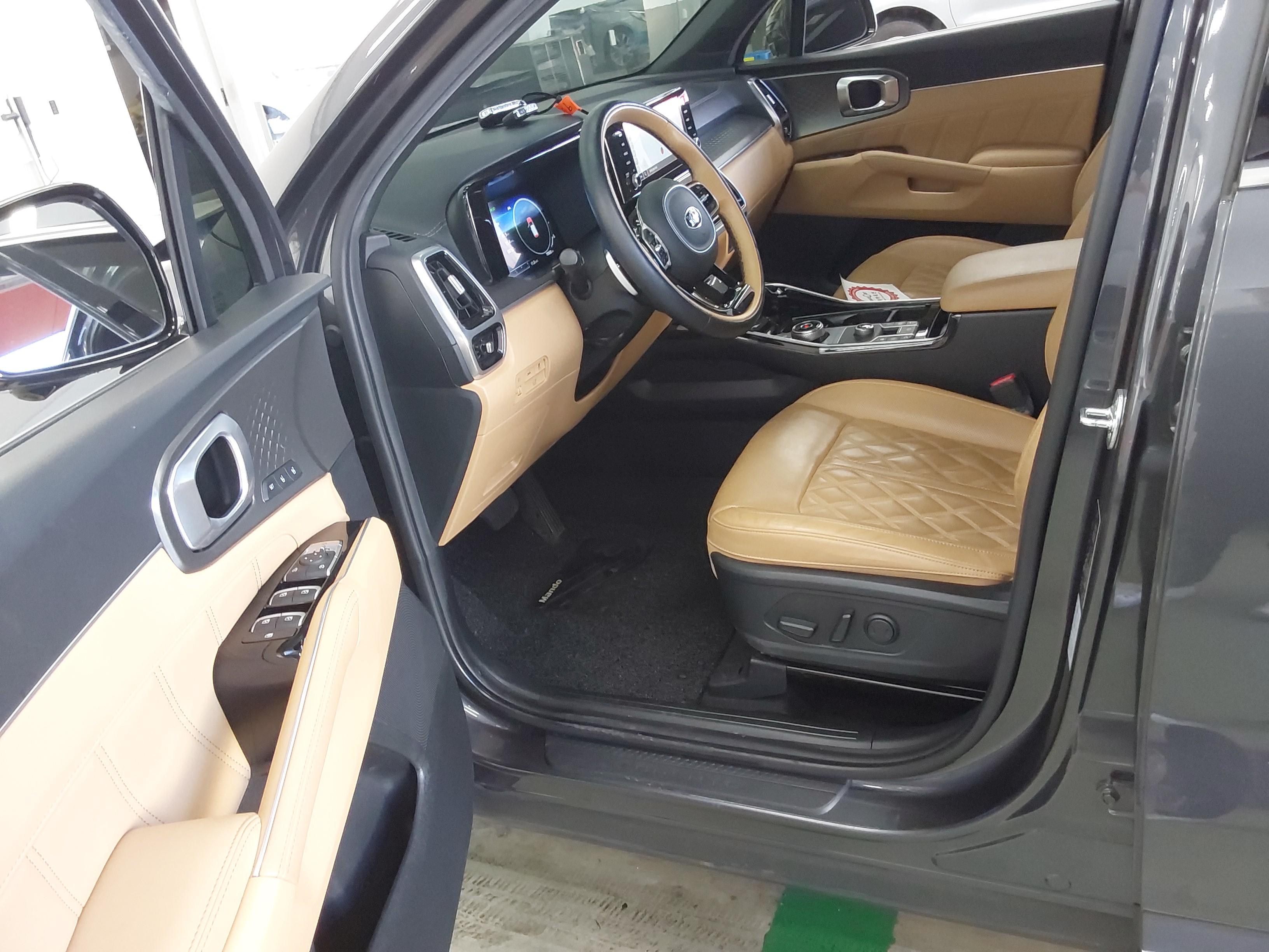 كيا سورينتو 2021 - صورة 9