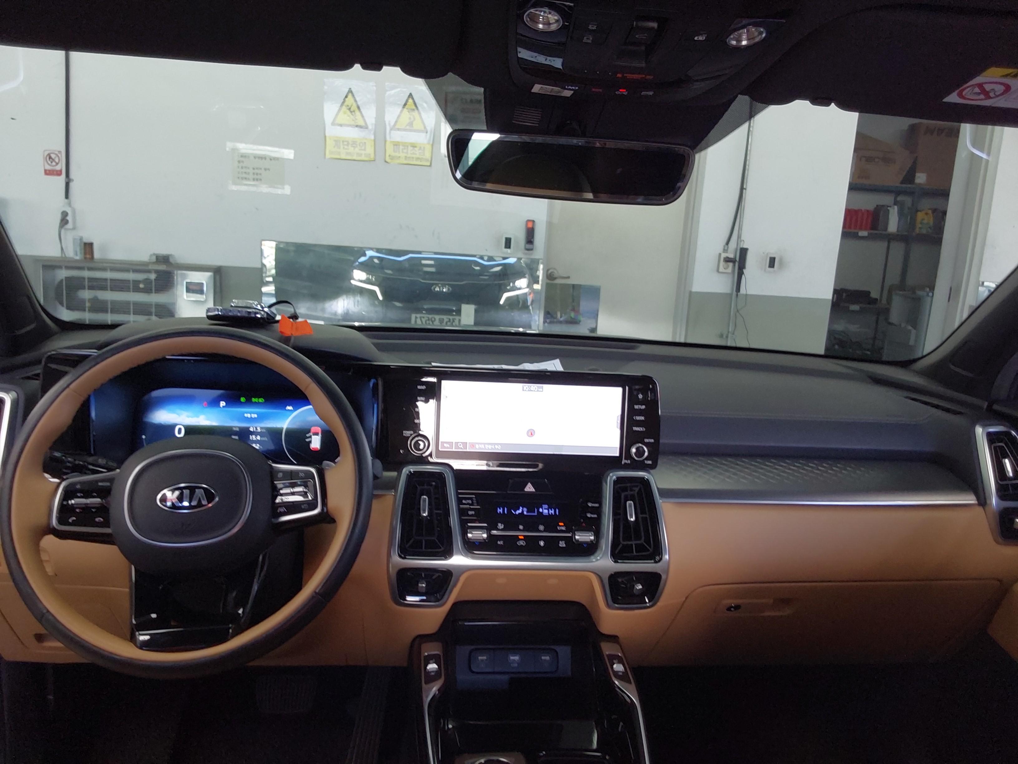 كيا سورينتو 2021 - صورة 10