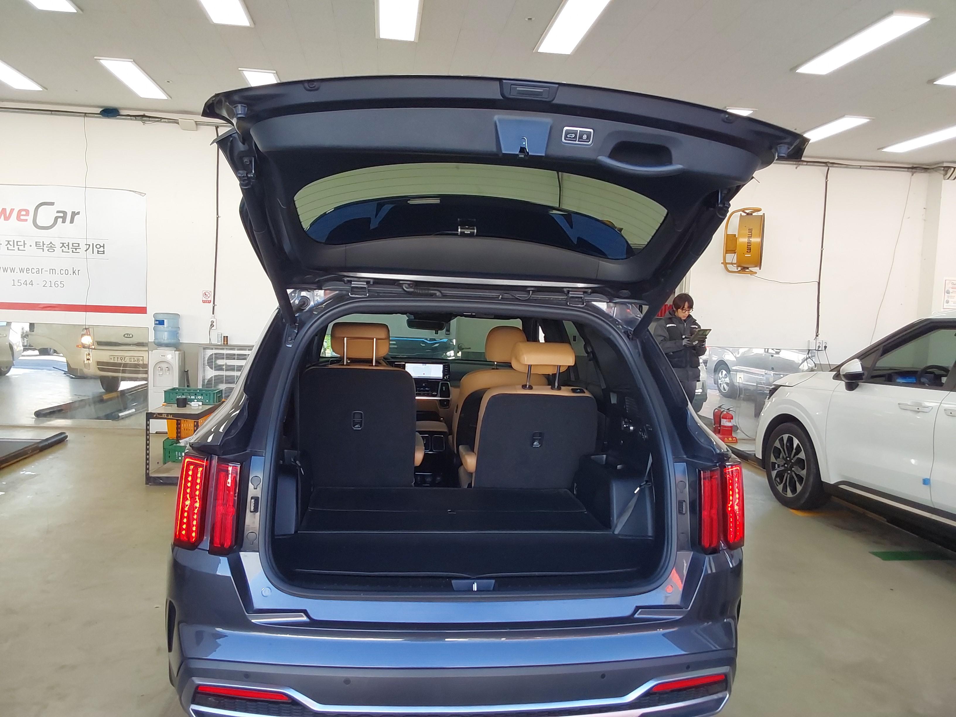 كيا سورينتو 2021 - صورة 12