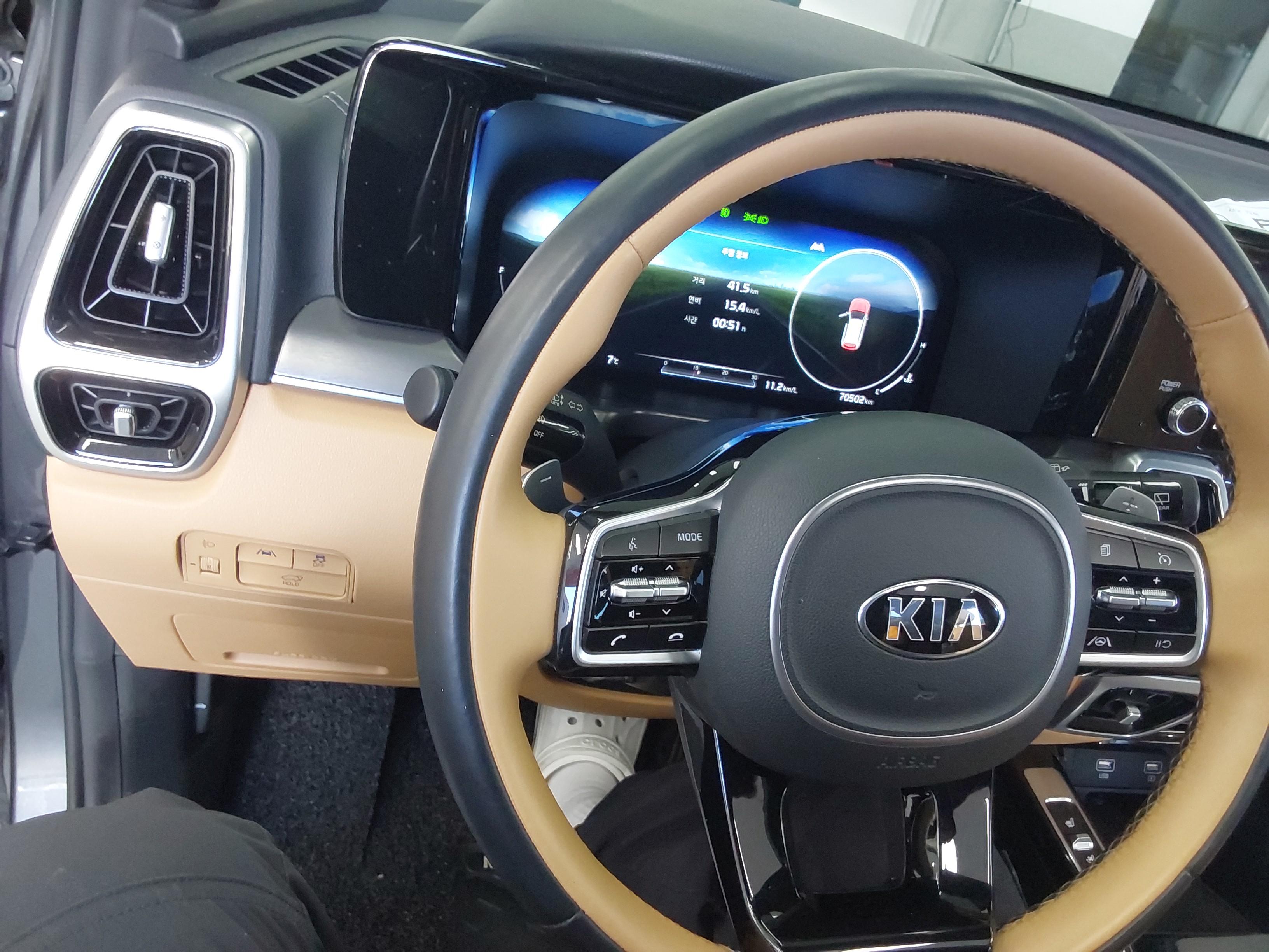 كيا سورينتو 2021 - صورة 18