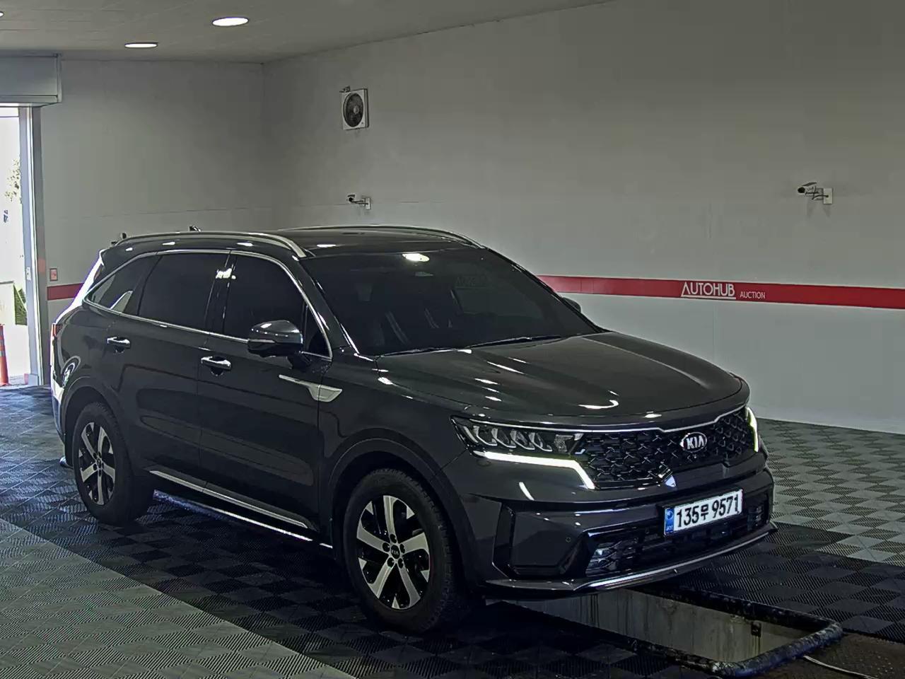 كيا سورينتو 2021 - صورة 2