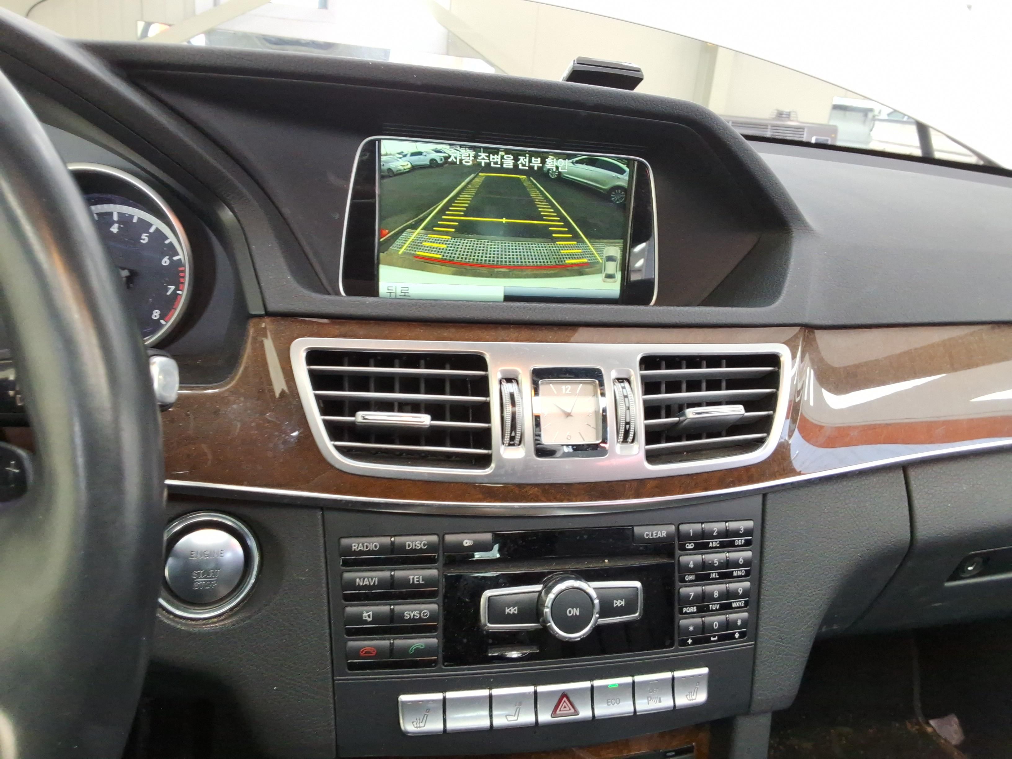 메르세데스-벤츠 E-클래스 2014 - 이미지 17