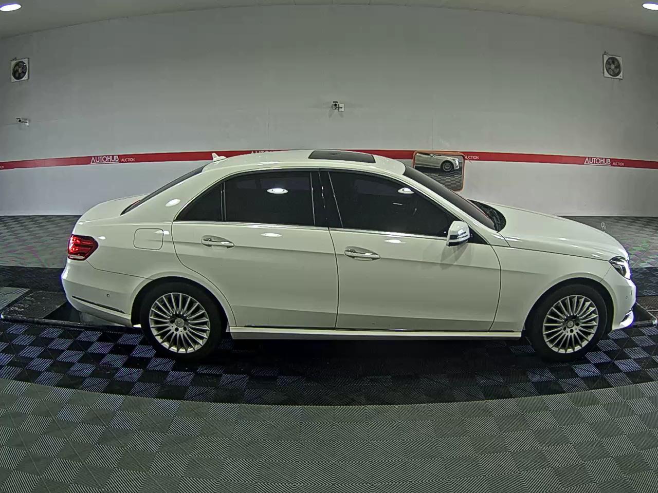 메르세데스-벤츠 E-클래스 2014 - 이미지 3