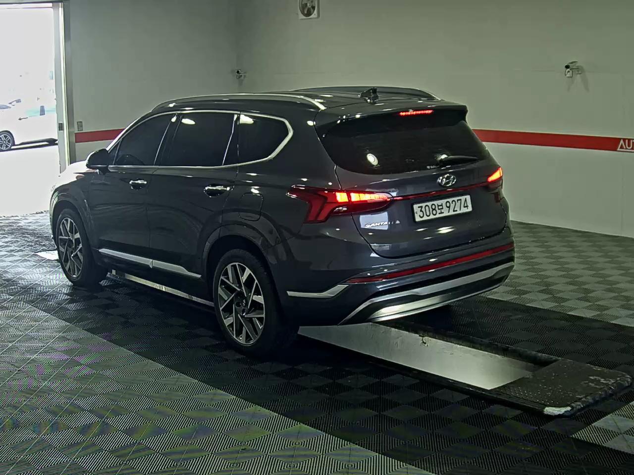 Hyundai Santa Fe 2021 - Image 5