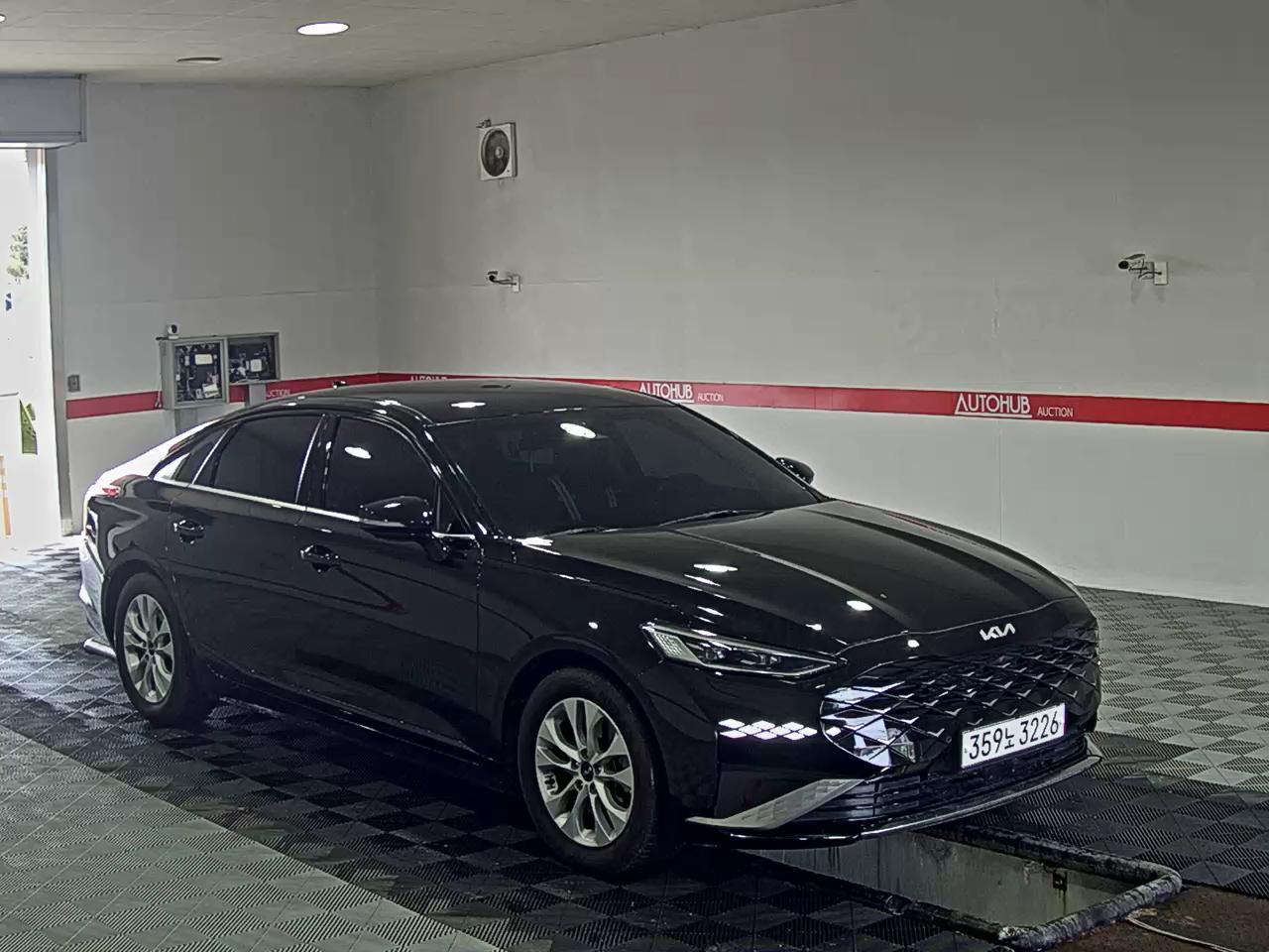 Kia K8 2024 - Image 2