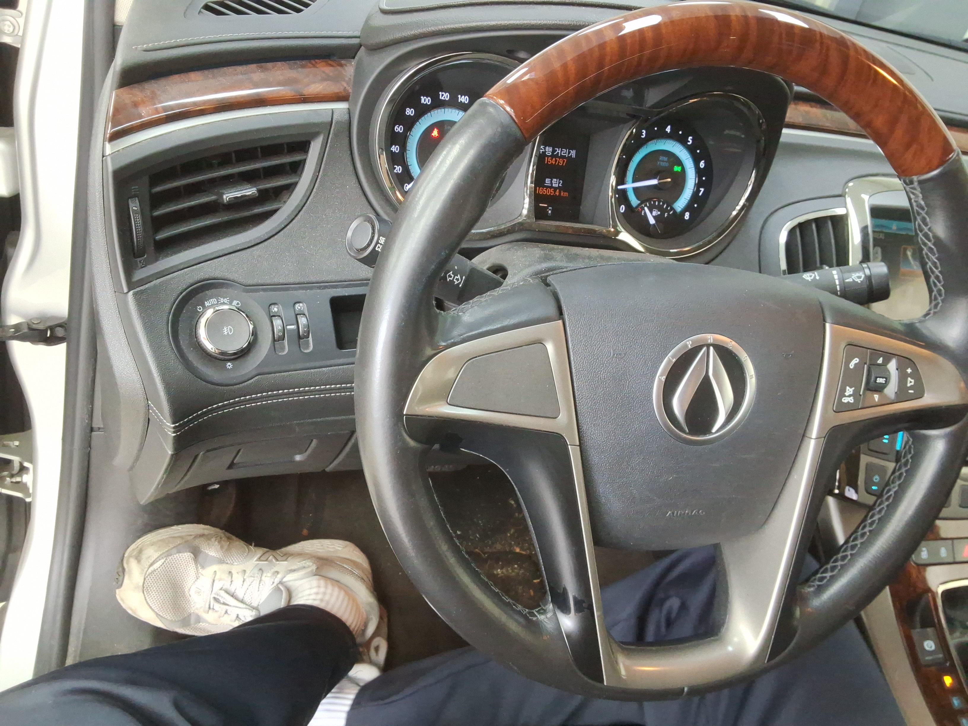 جنرال موتورز كوريا ألبيون 2012 - صورة 16