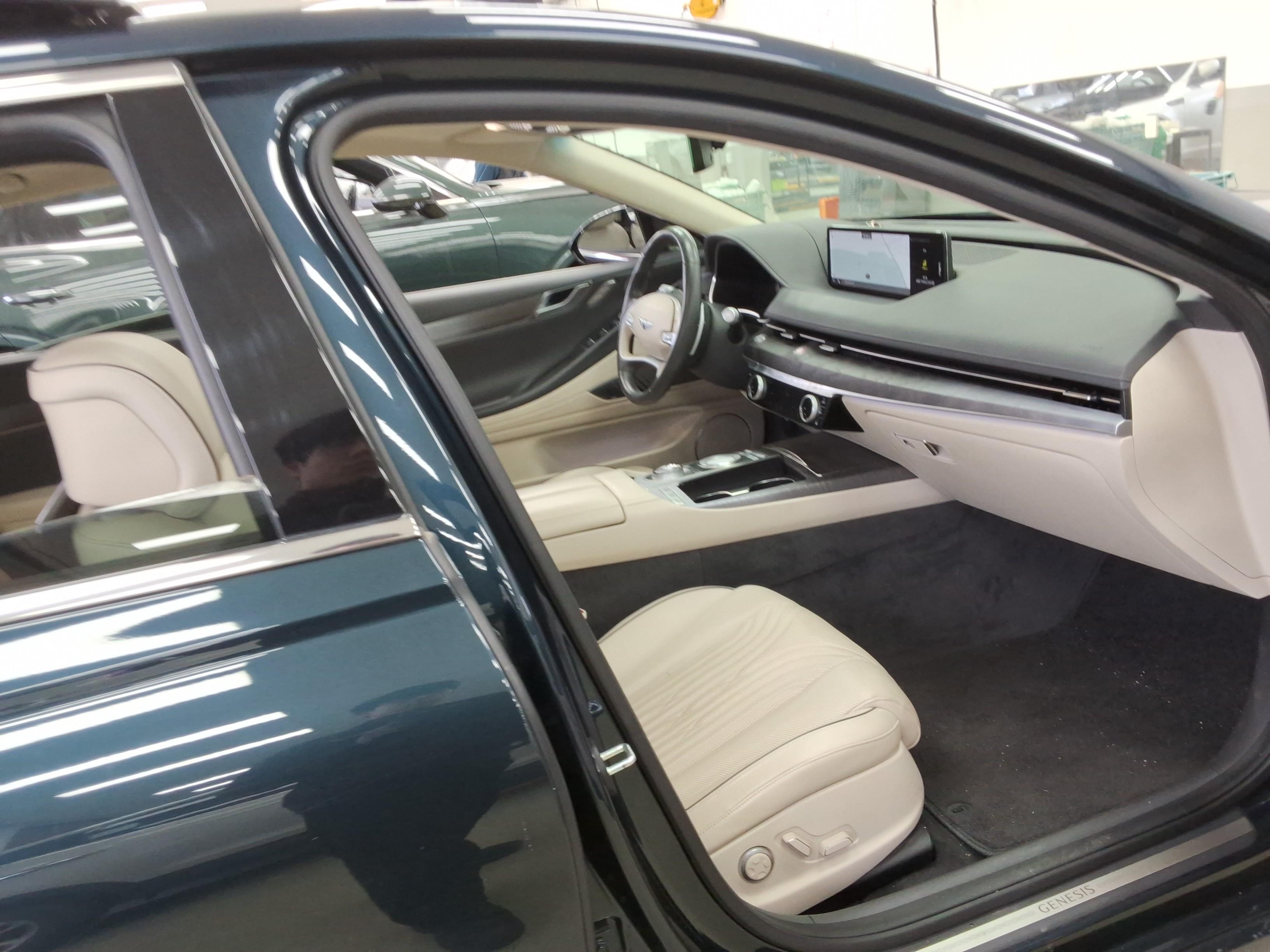 Genesis G80 2021 - Image 14