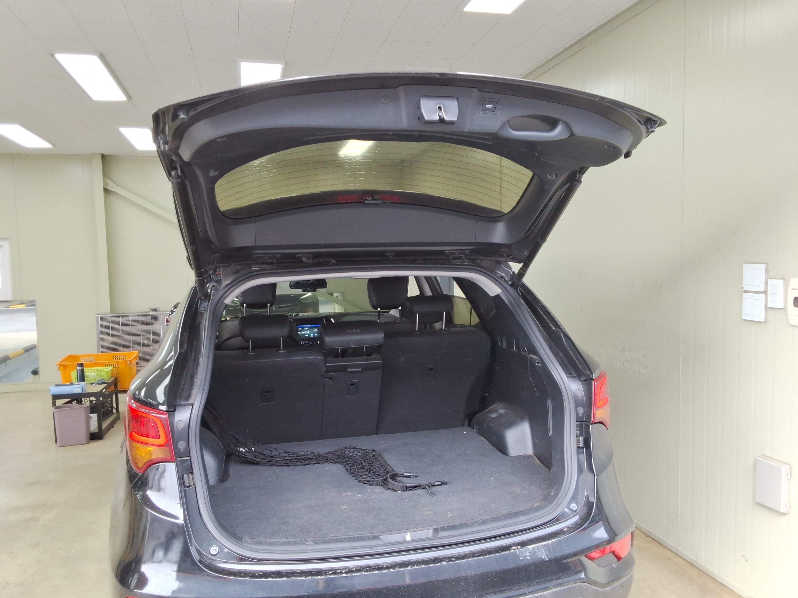 هيونداي سانتافي 2018 - صورة 12