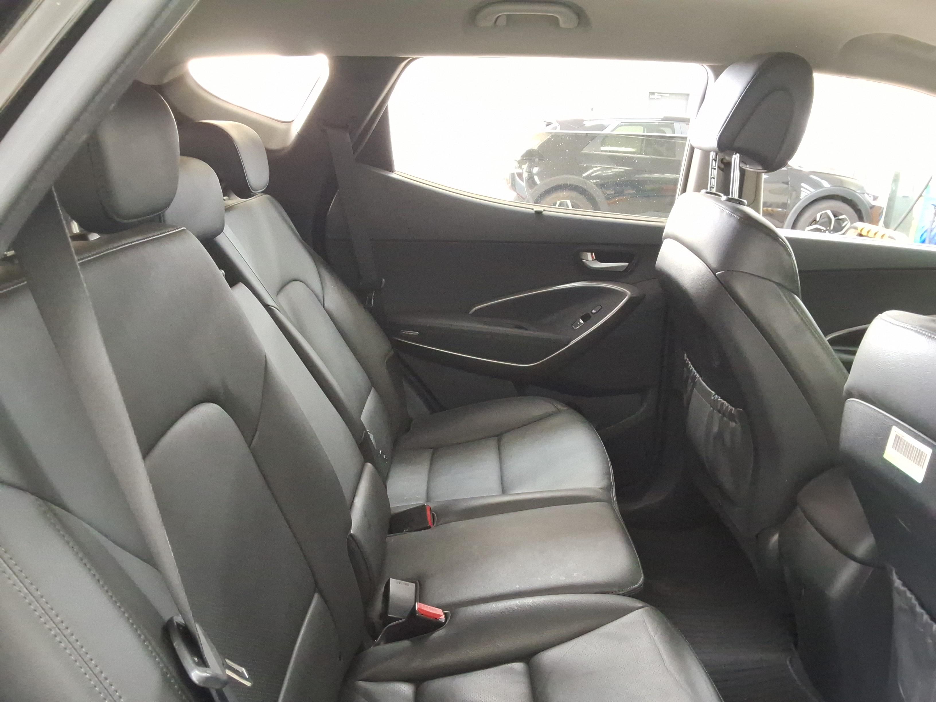 هيونداي سانتافي 2018 - صورة 13