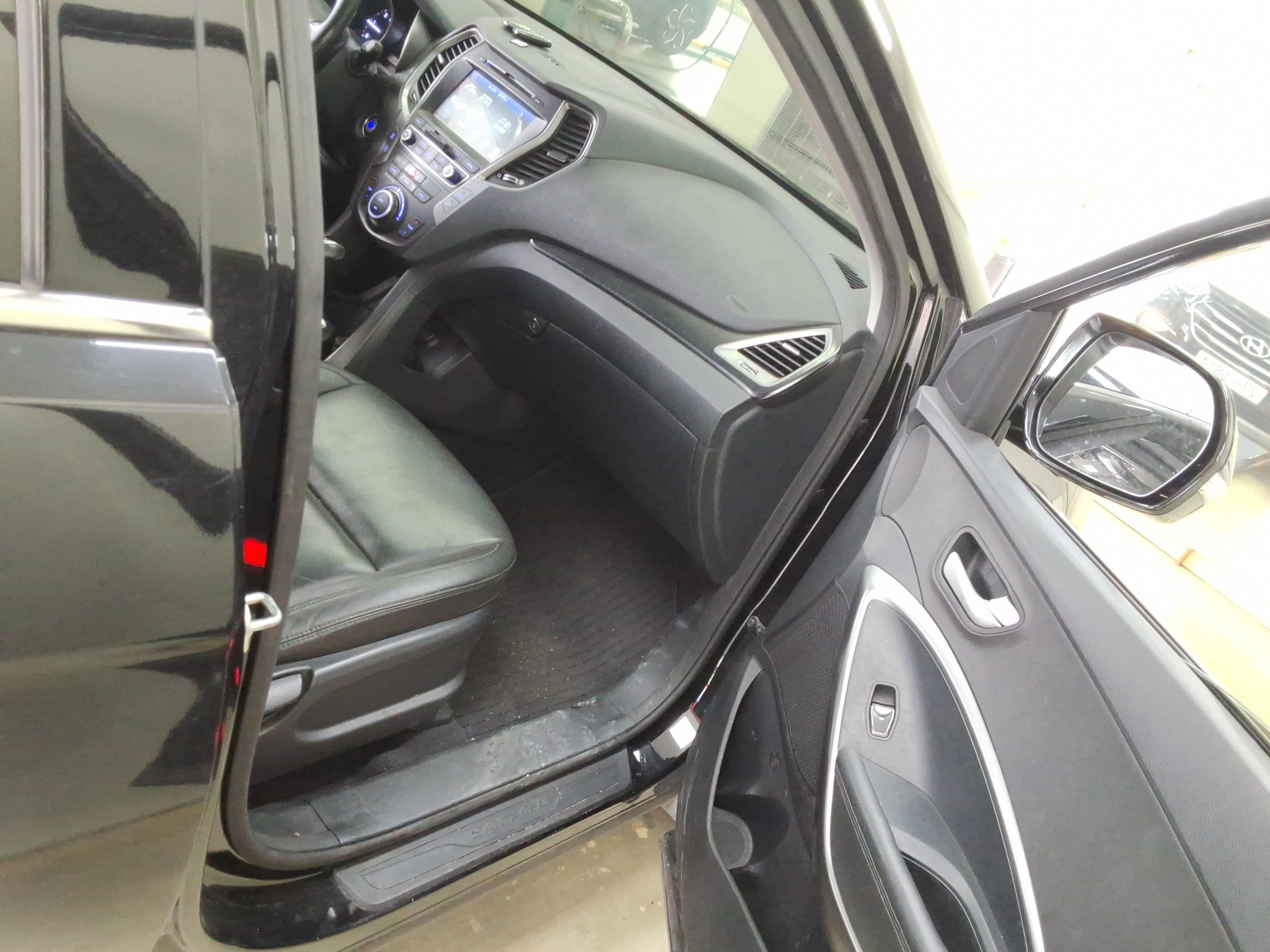 هيونداي سانتافي 2018 - صورة 14