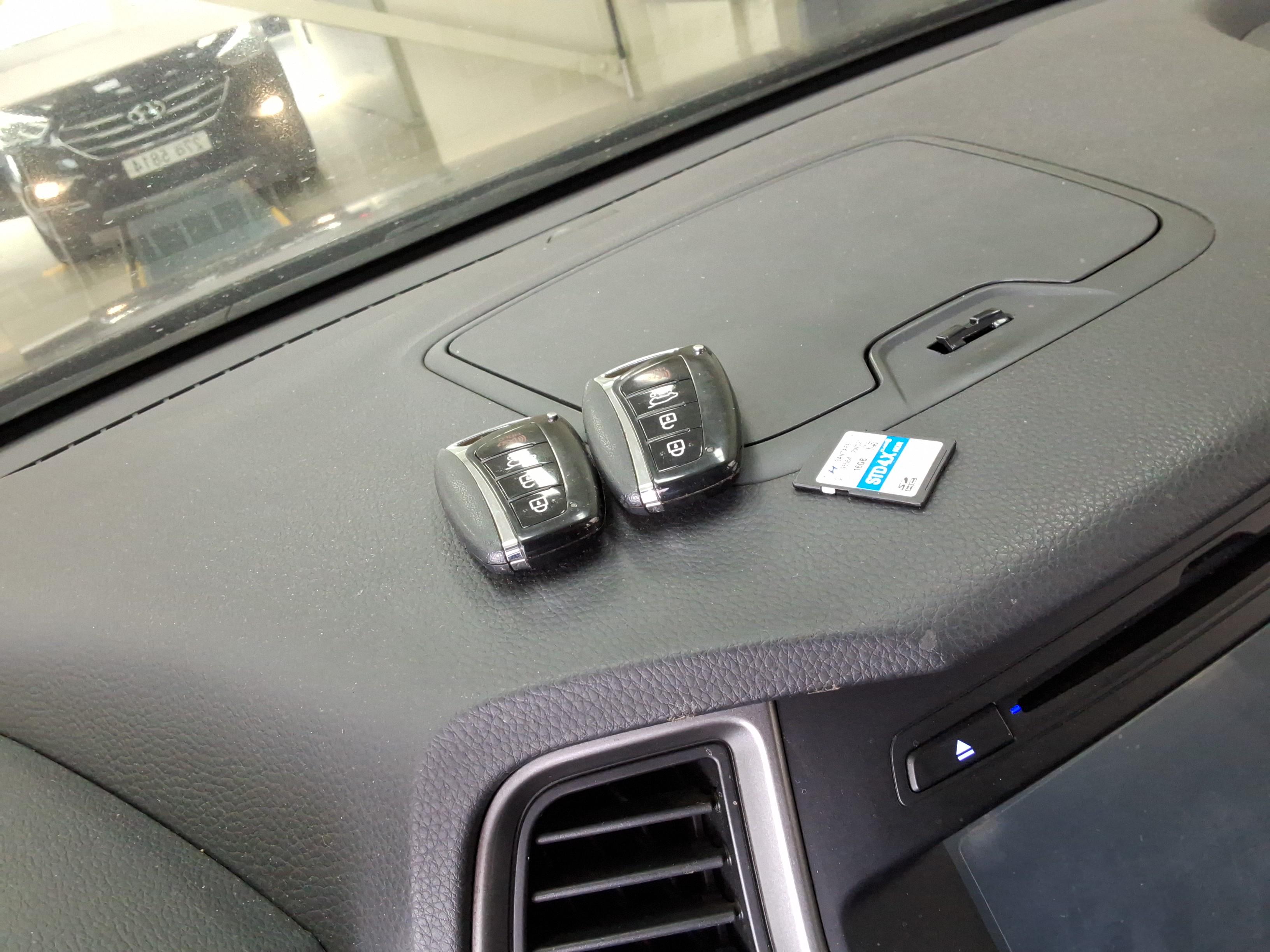 هيونداي سانتافي 2018 - صورة 17