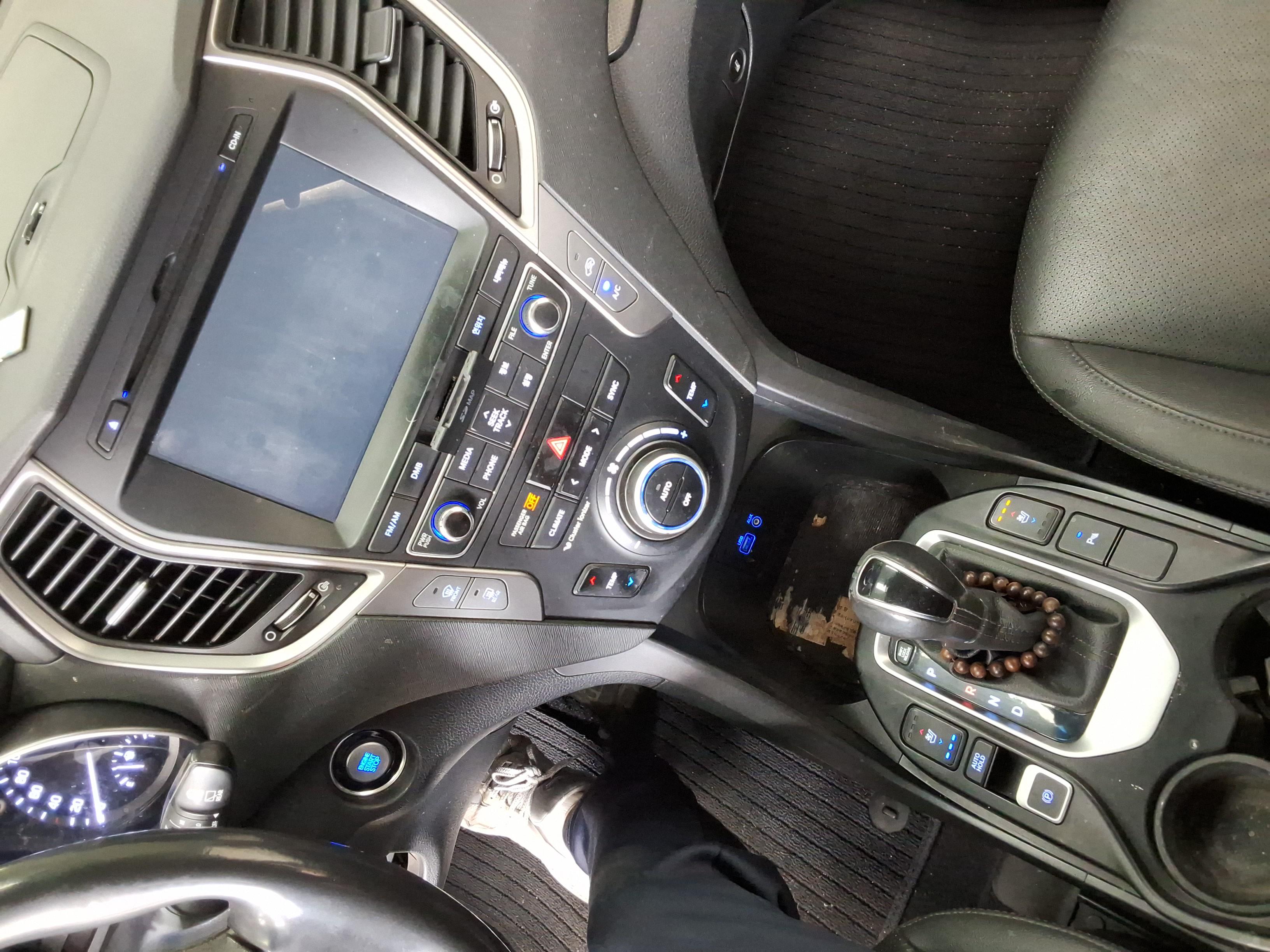 هيونداي سانتافي 2018 - صورة 18