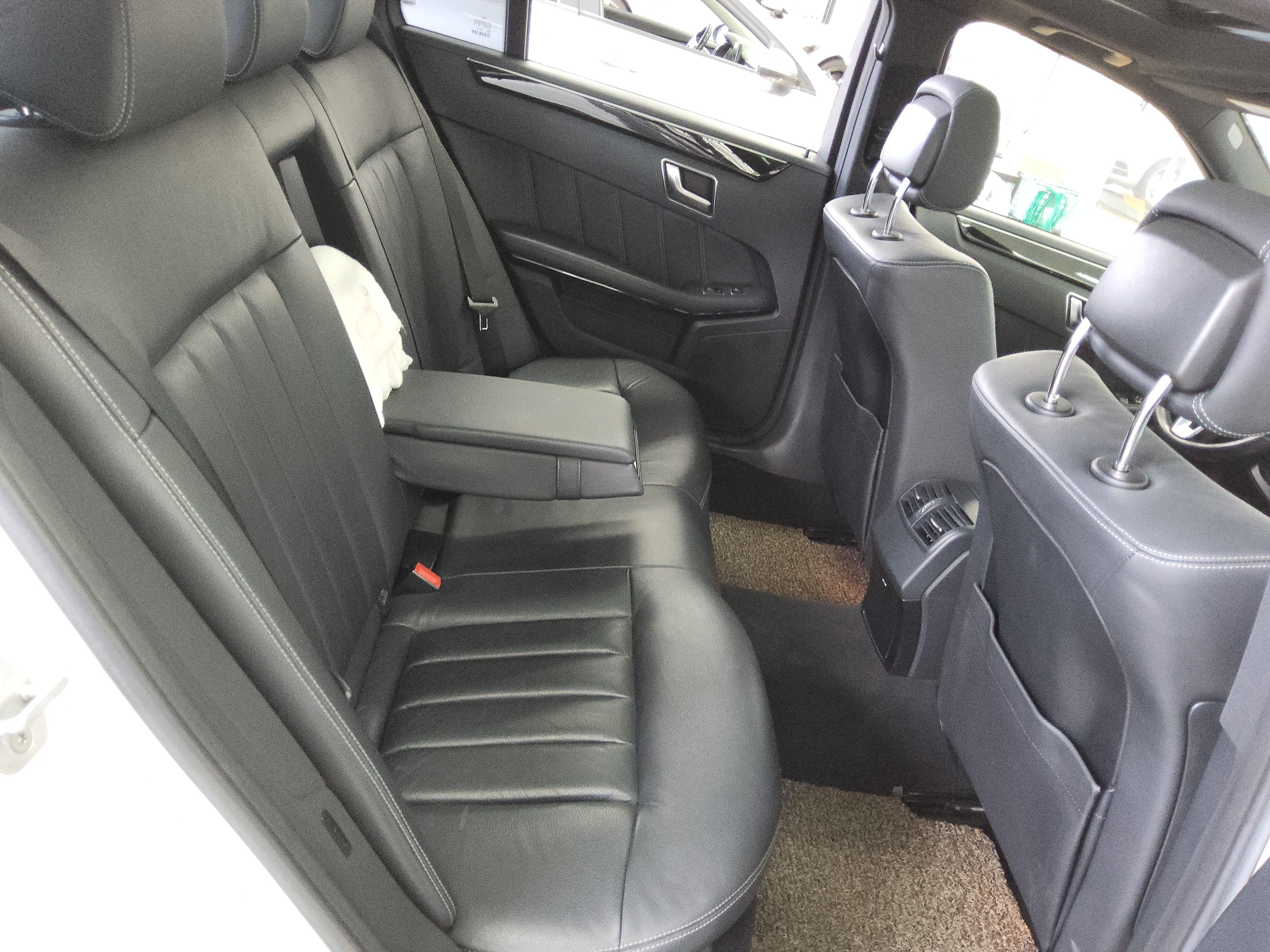 مرسيدس بنز إي كلاس 2014 - صورة 13