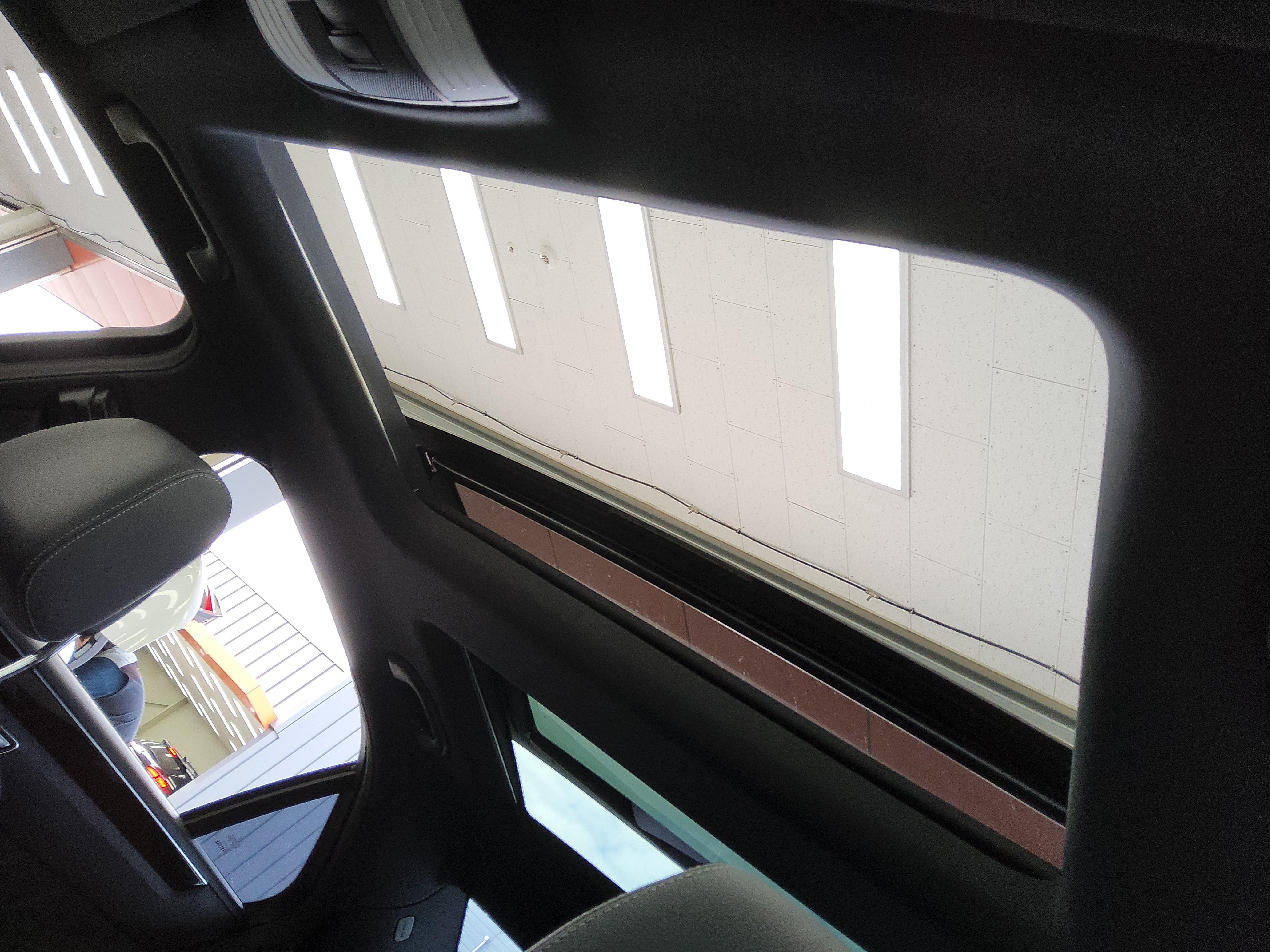 مرسيدس بنز إي كلاس 2014 - صورة 20