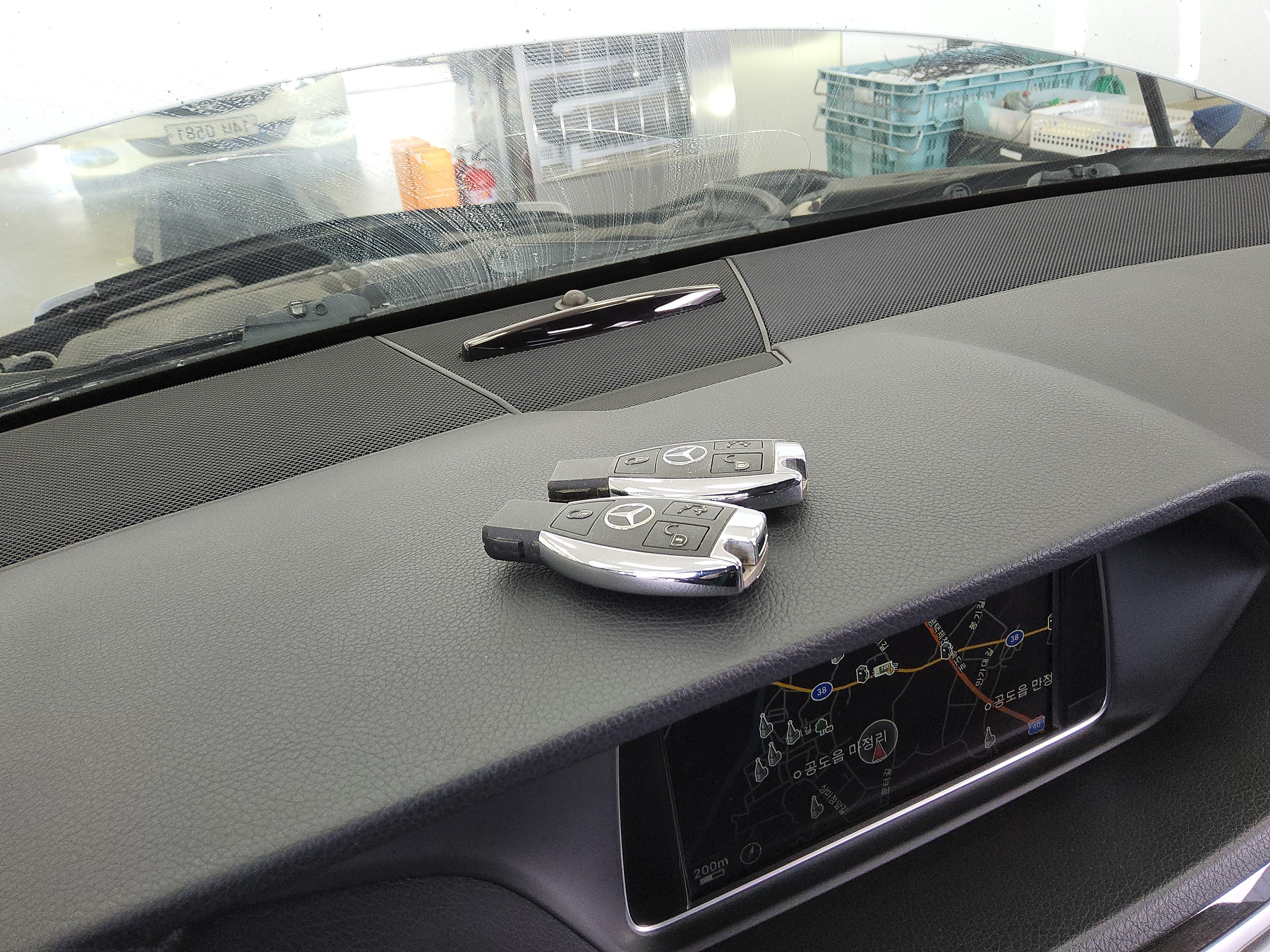 مرسيدس بنز إي كلاس 2014 - صورة 21