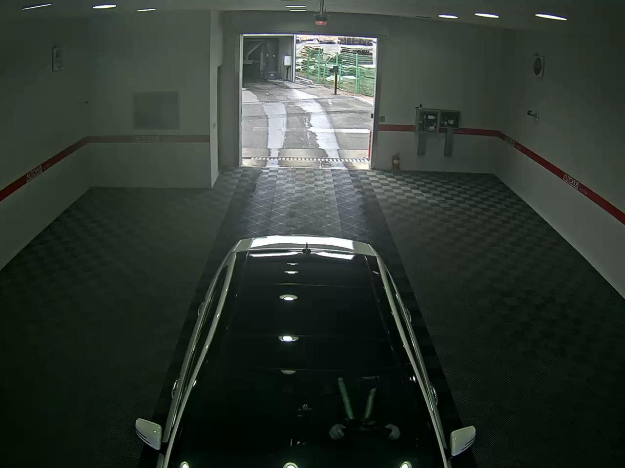 مرسيدس بنز إي كلاس 2014 - صورة 6