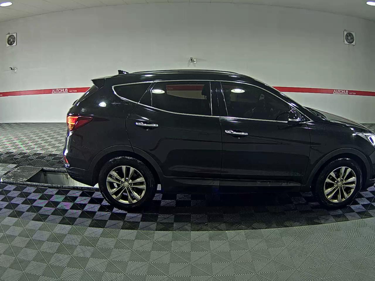 هيونداي سانتافي 2018 - صورة 3