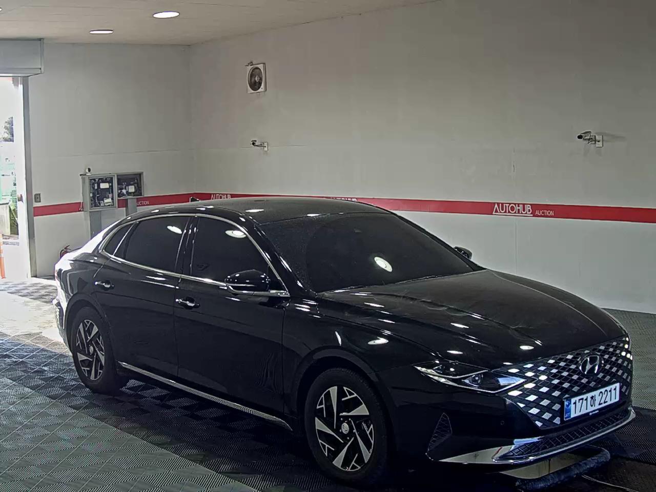 Hyundai Grandeur 2023 - Image 2