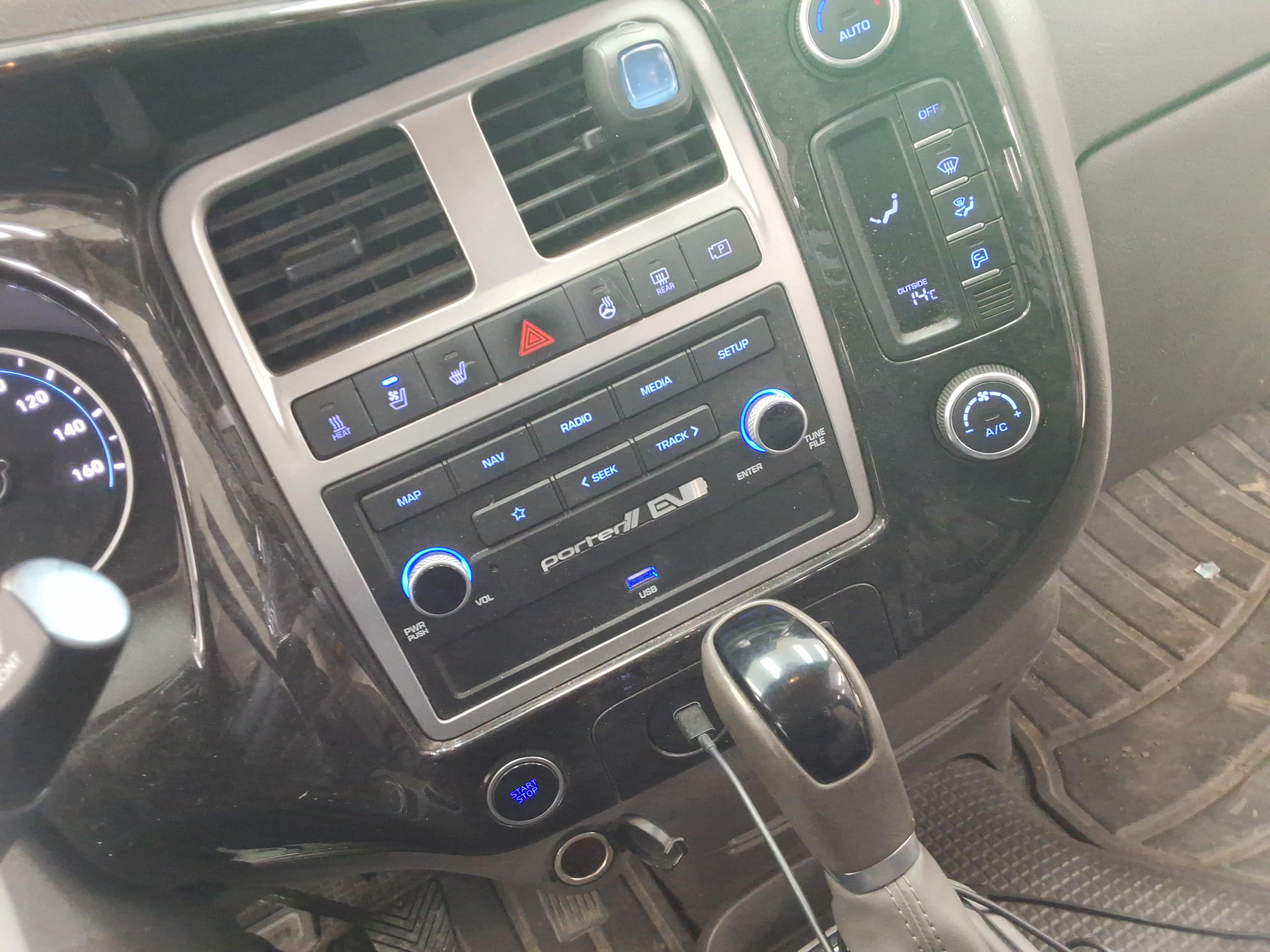 هيونداي بورتر 2023 - صورة 13