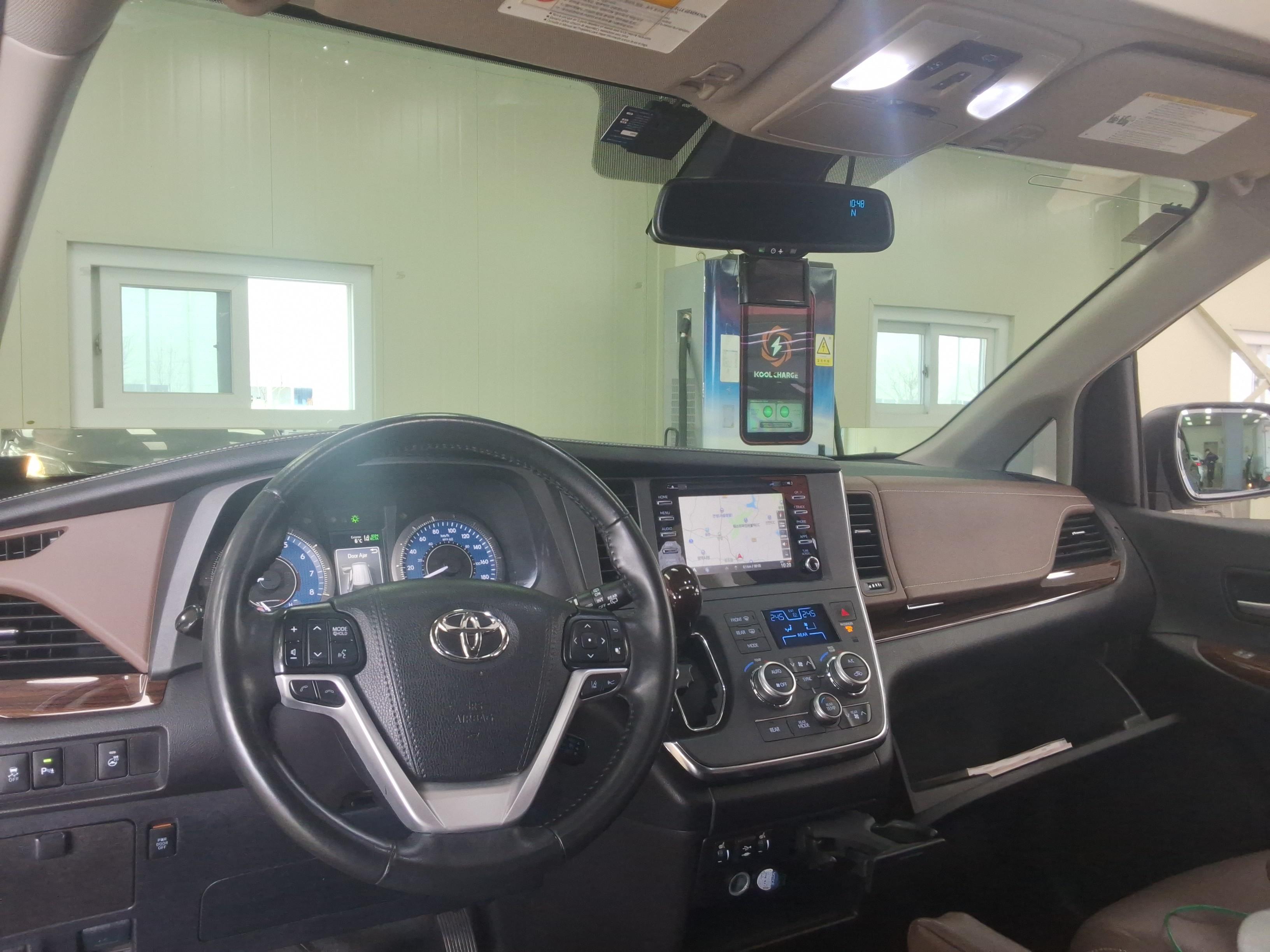 TOYOTA 시에나 2019 - 이미지 10