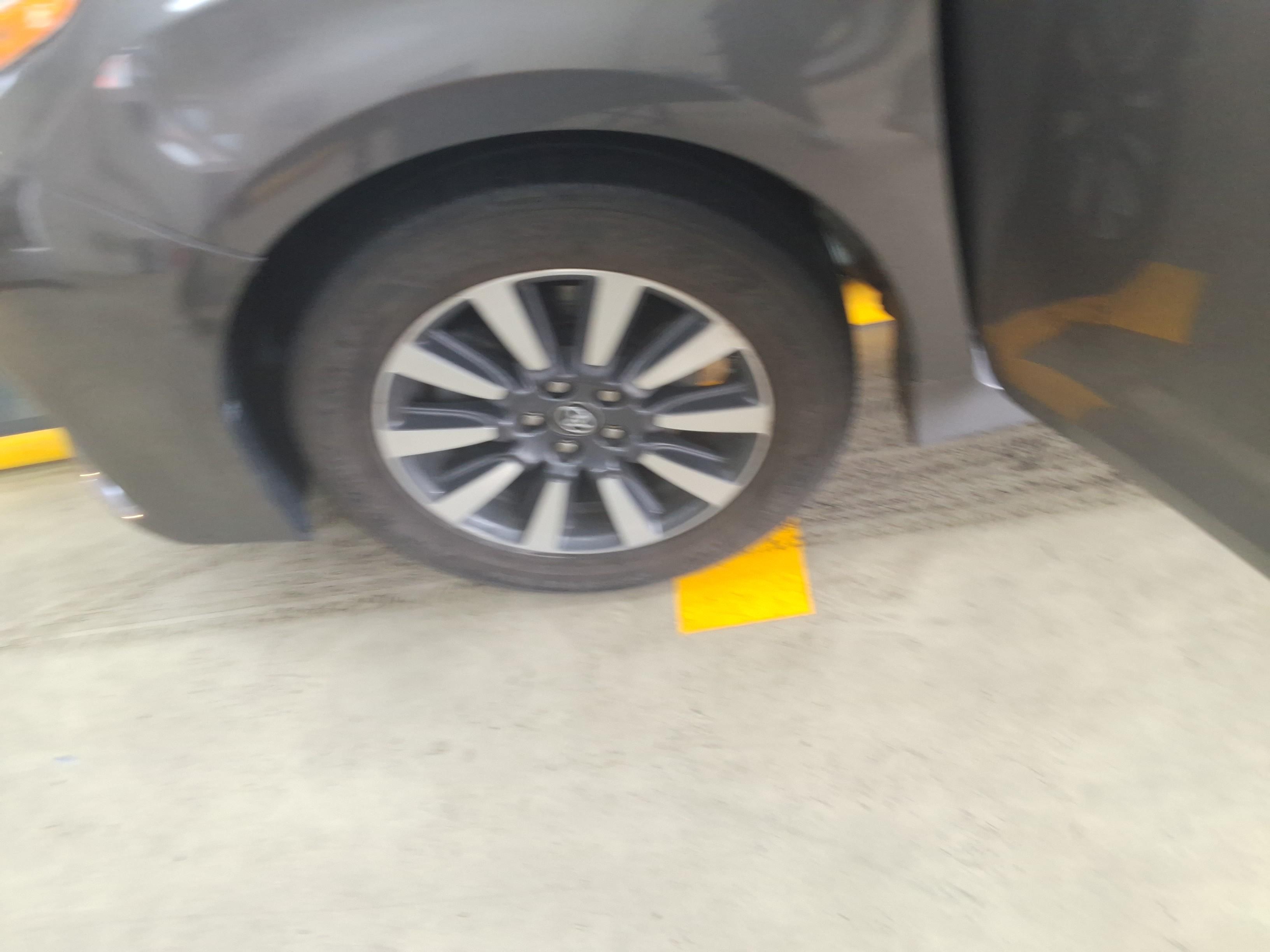 TOYOTA 시에나 2019 - 이미지 21