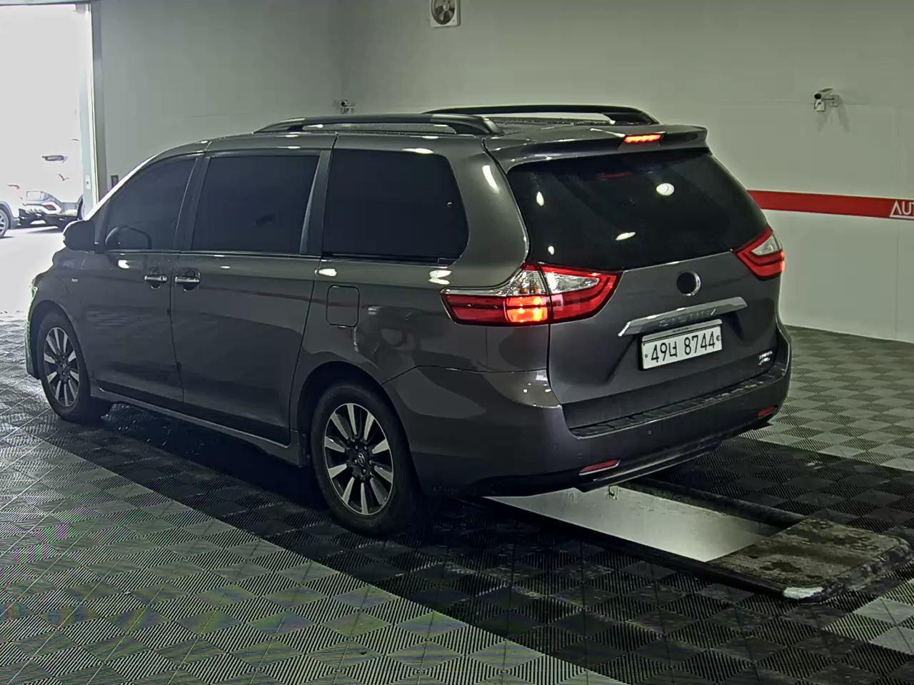 TOYOTA 시에나 2019 - 이미지 5