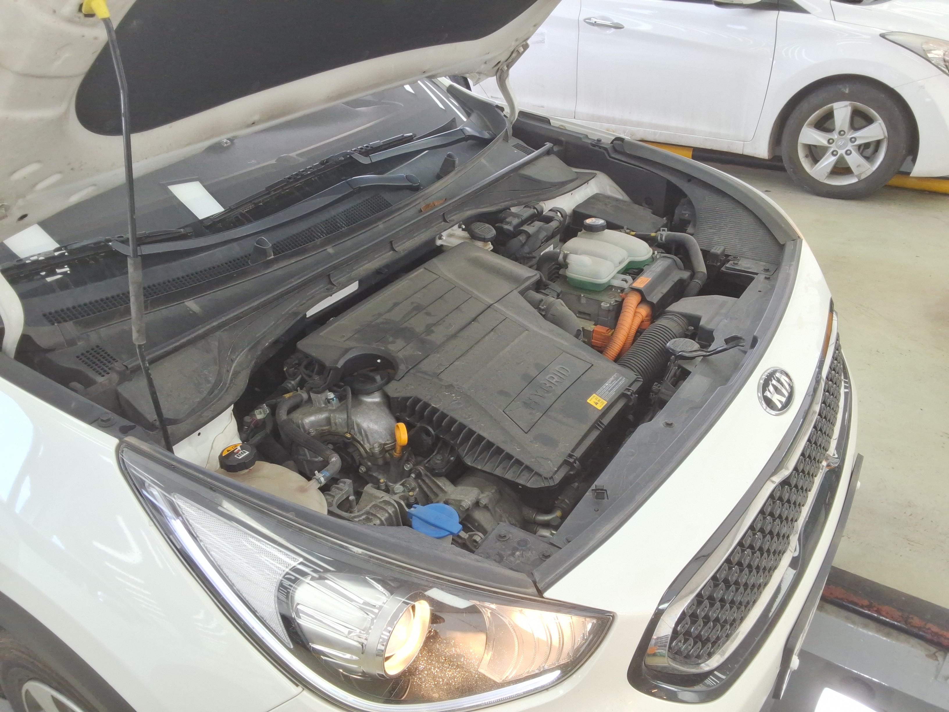 كيا نيرو 2017 - صورة 21