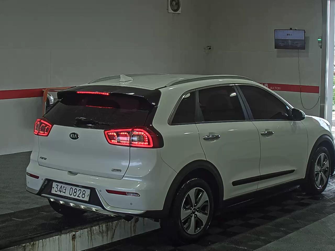 كيا نيرو 2017 - صورة 4