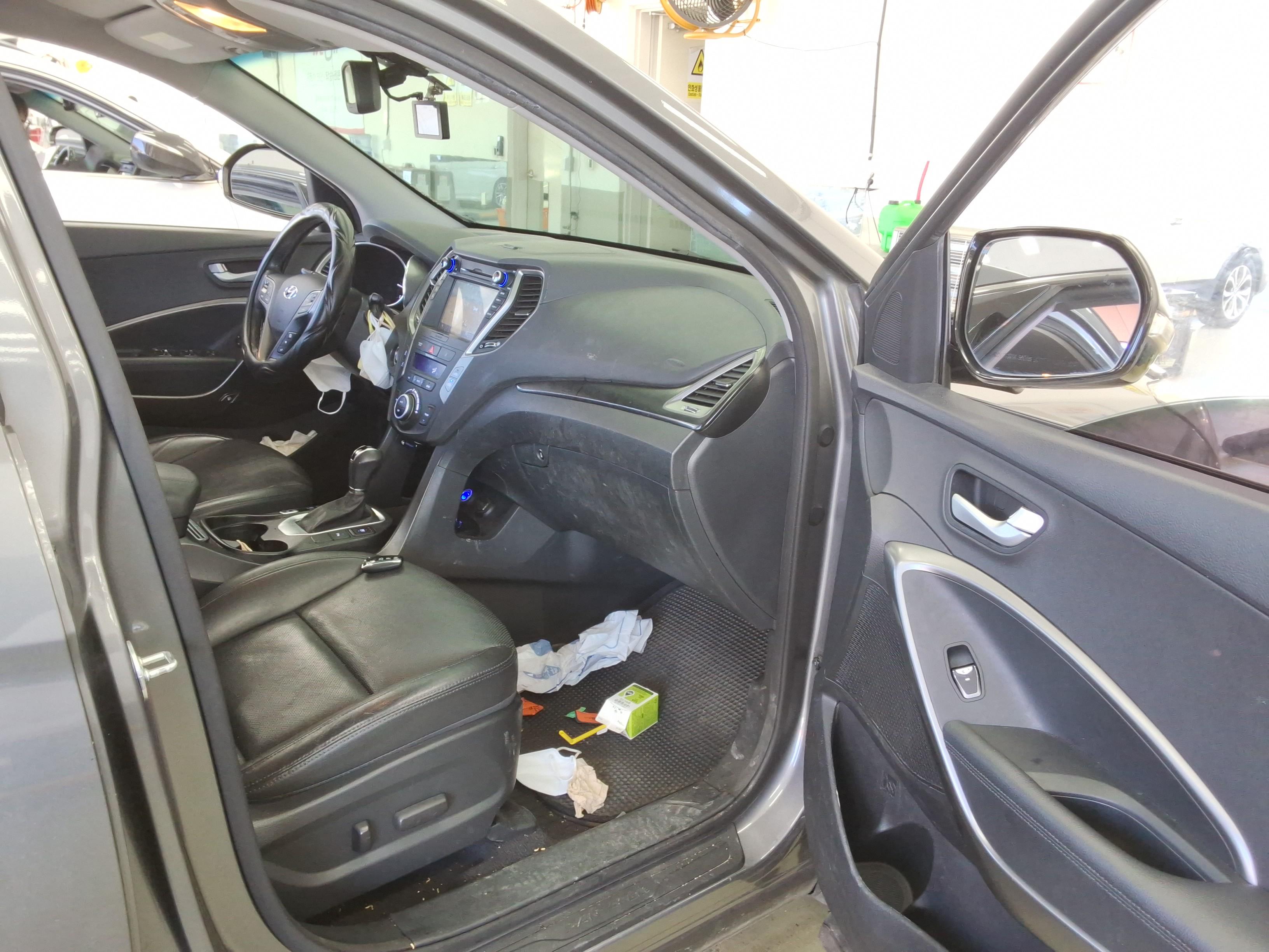 هيونداي سانتافي 2017 - صورة 14