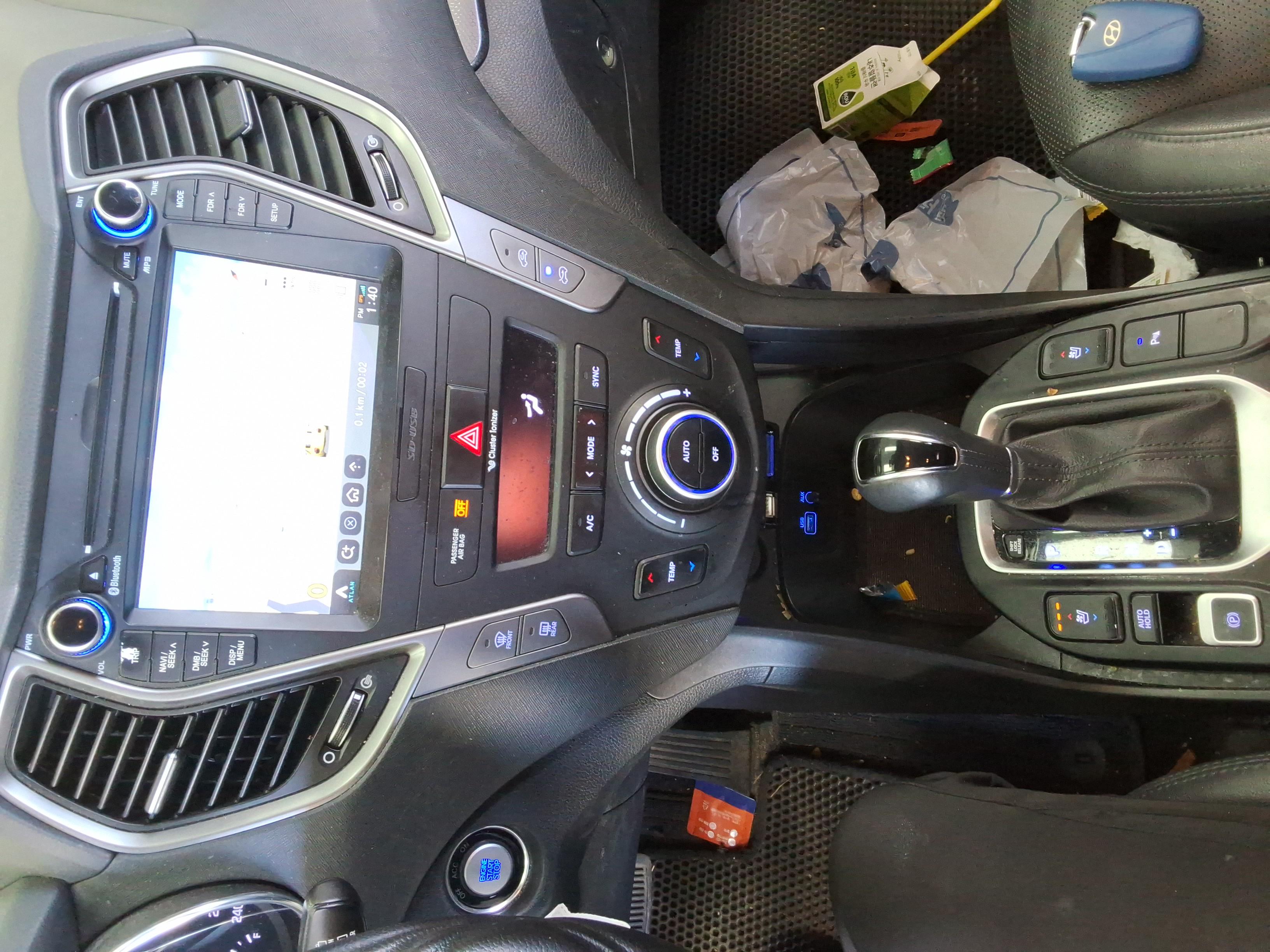 هيونداي سانتافي 2017 - صورة 18