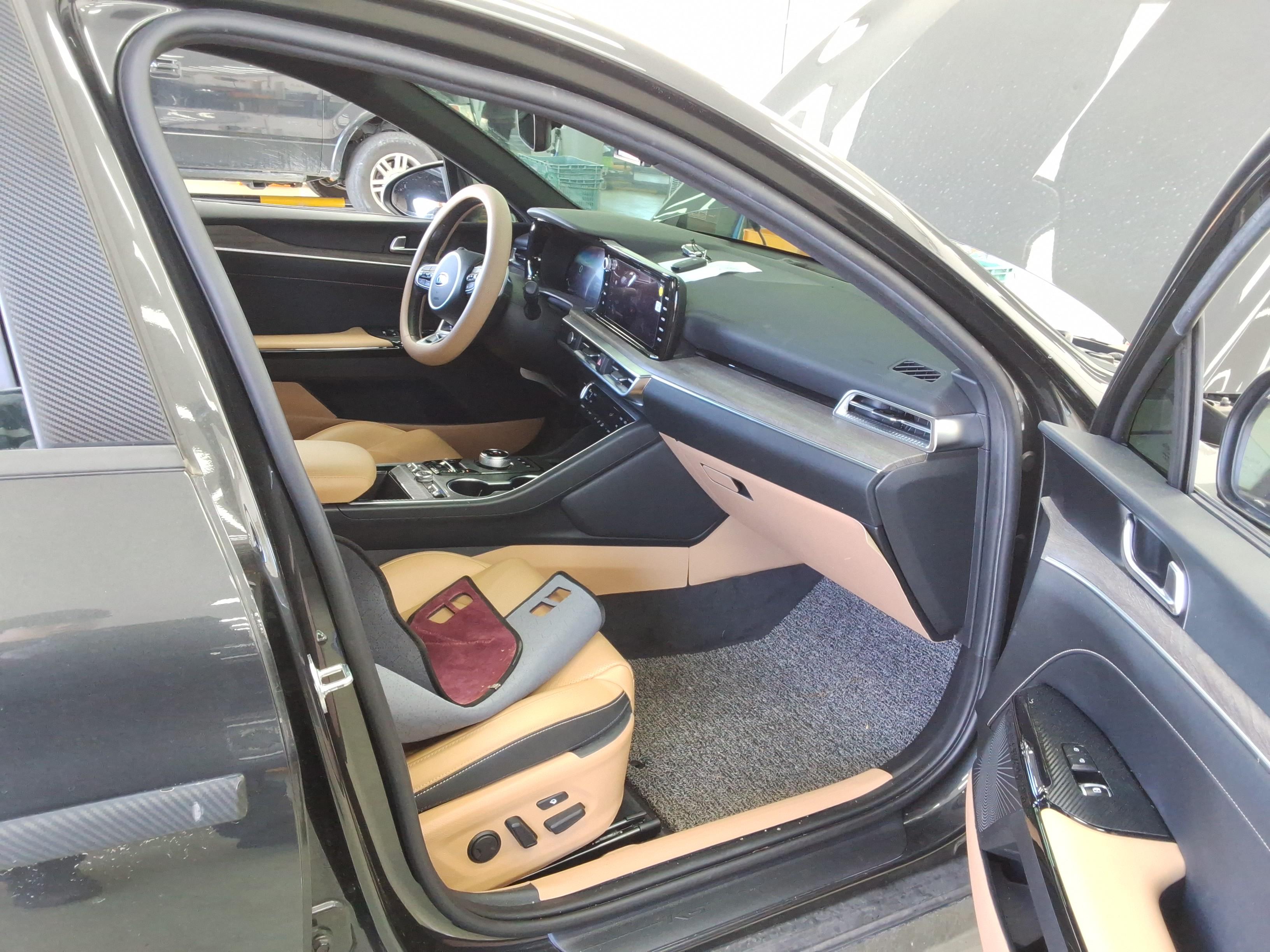 Kia K5 2021 - Image 14