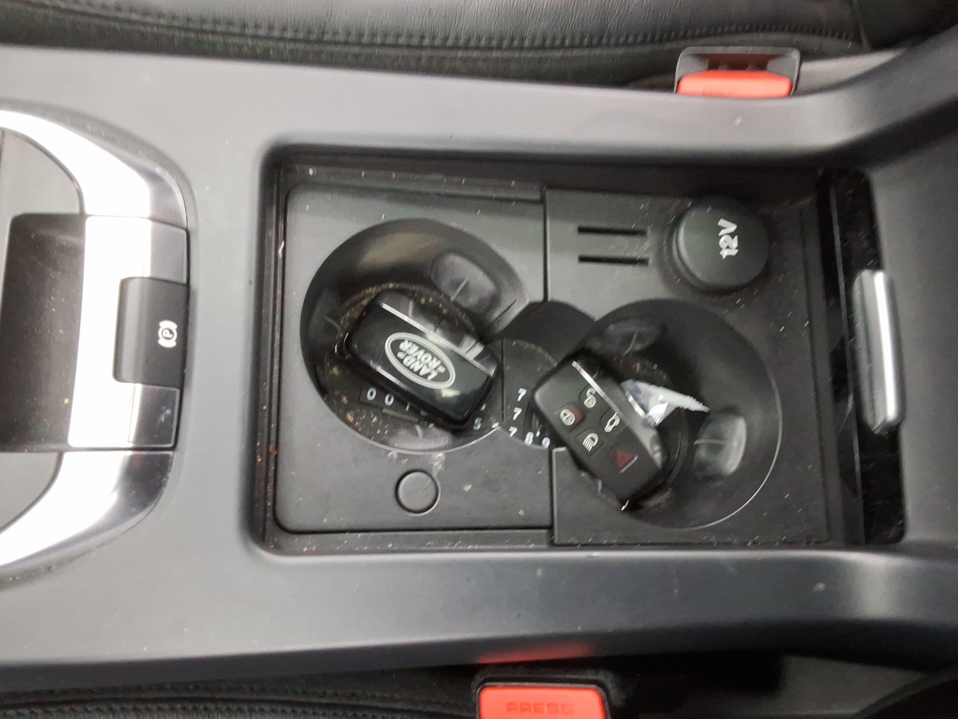 Land Rover Discovery 2019 - Image 17