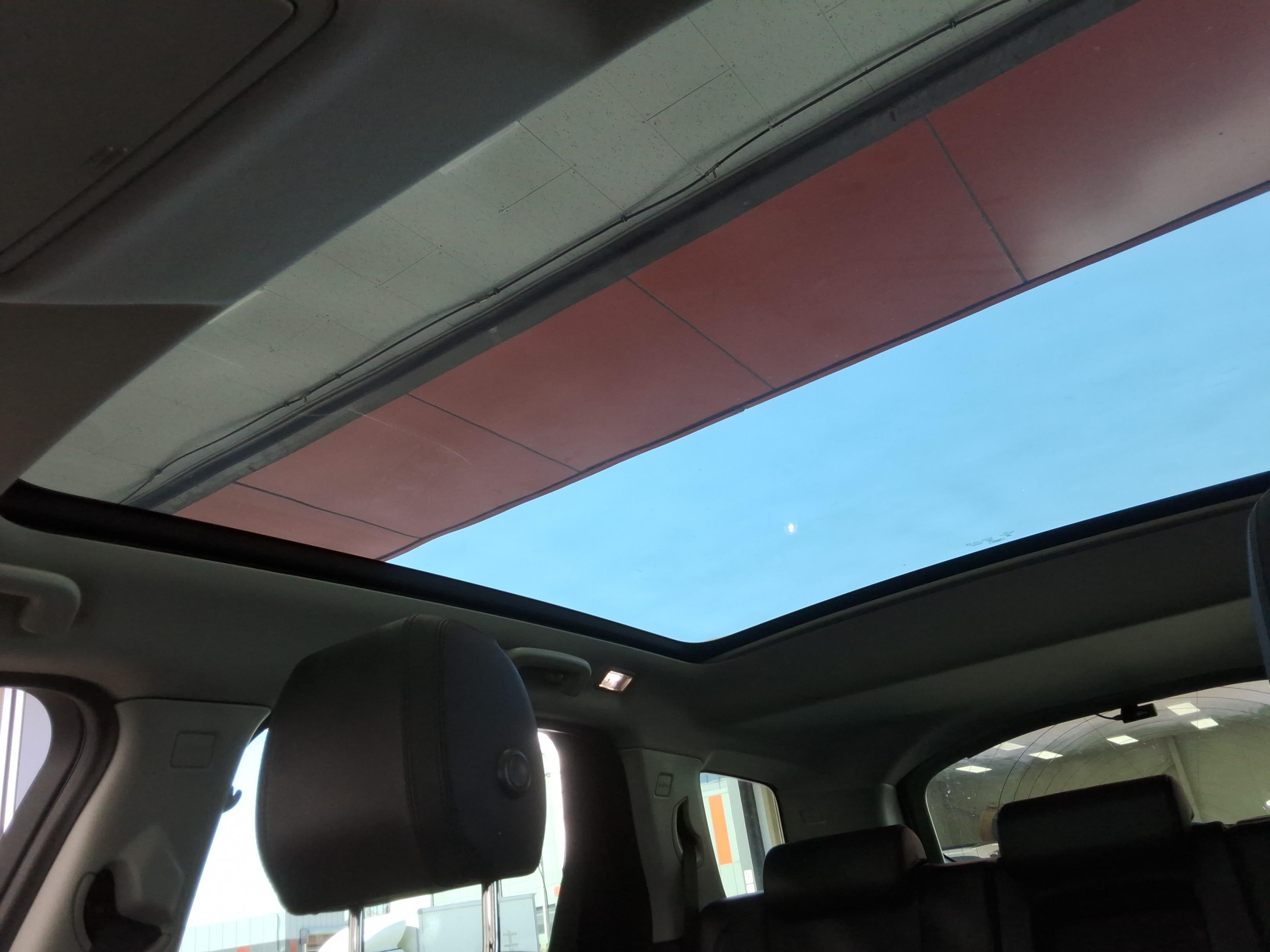 Land Rover Discovery 2019 - Image 18