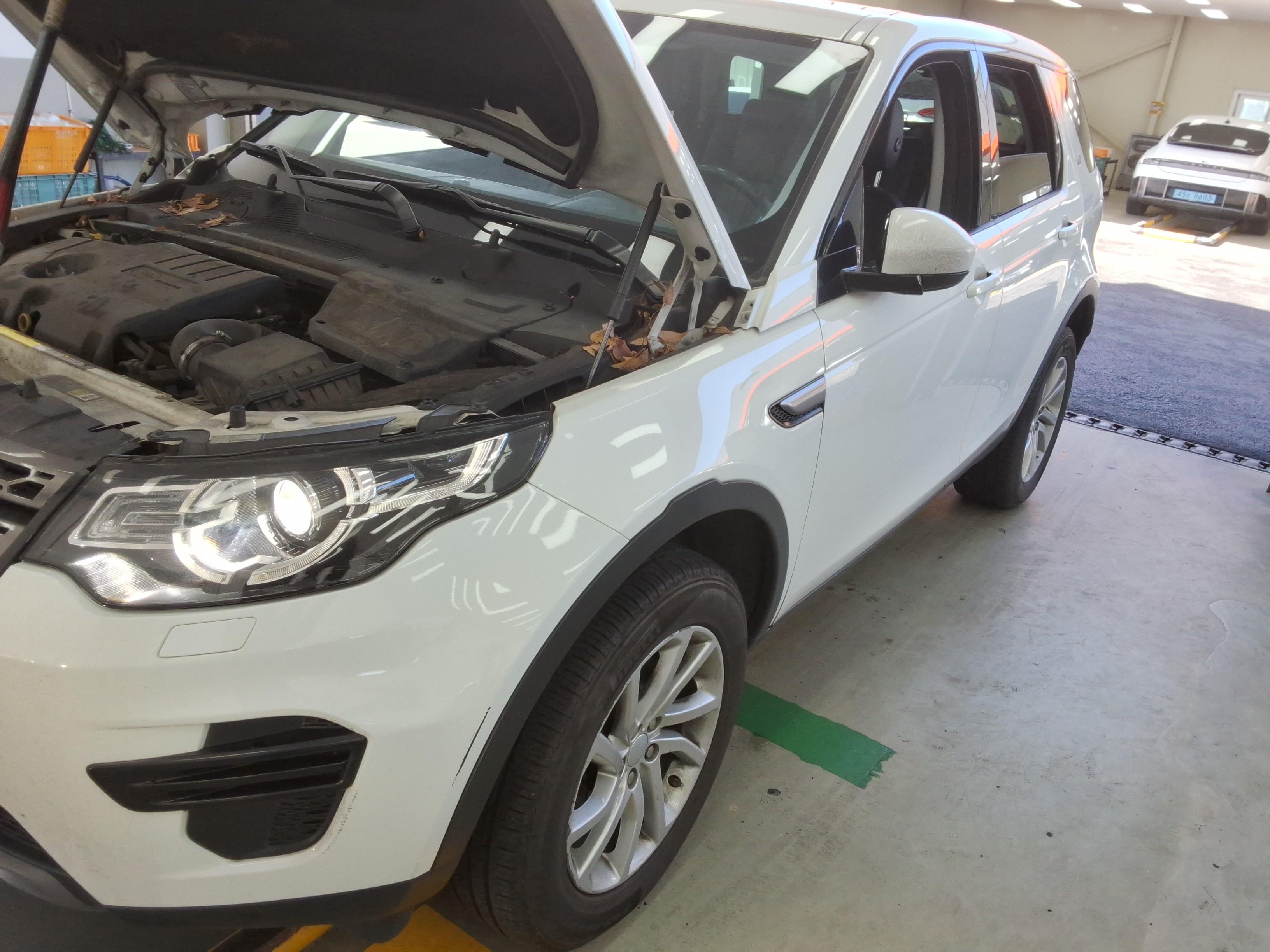 Land Rover Discovery 2019 - Image 21