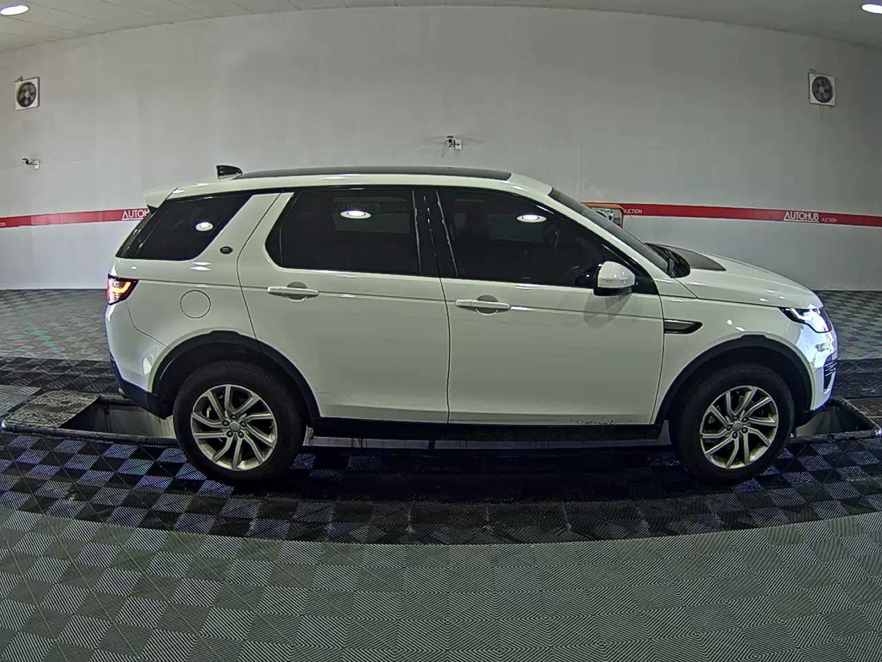 Land Rover Discovery 2019 - Image 3