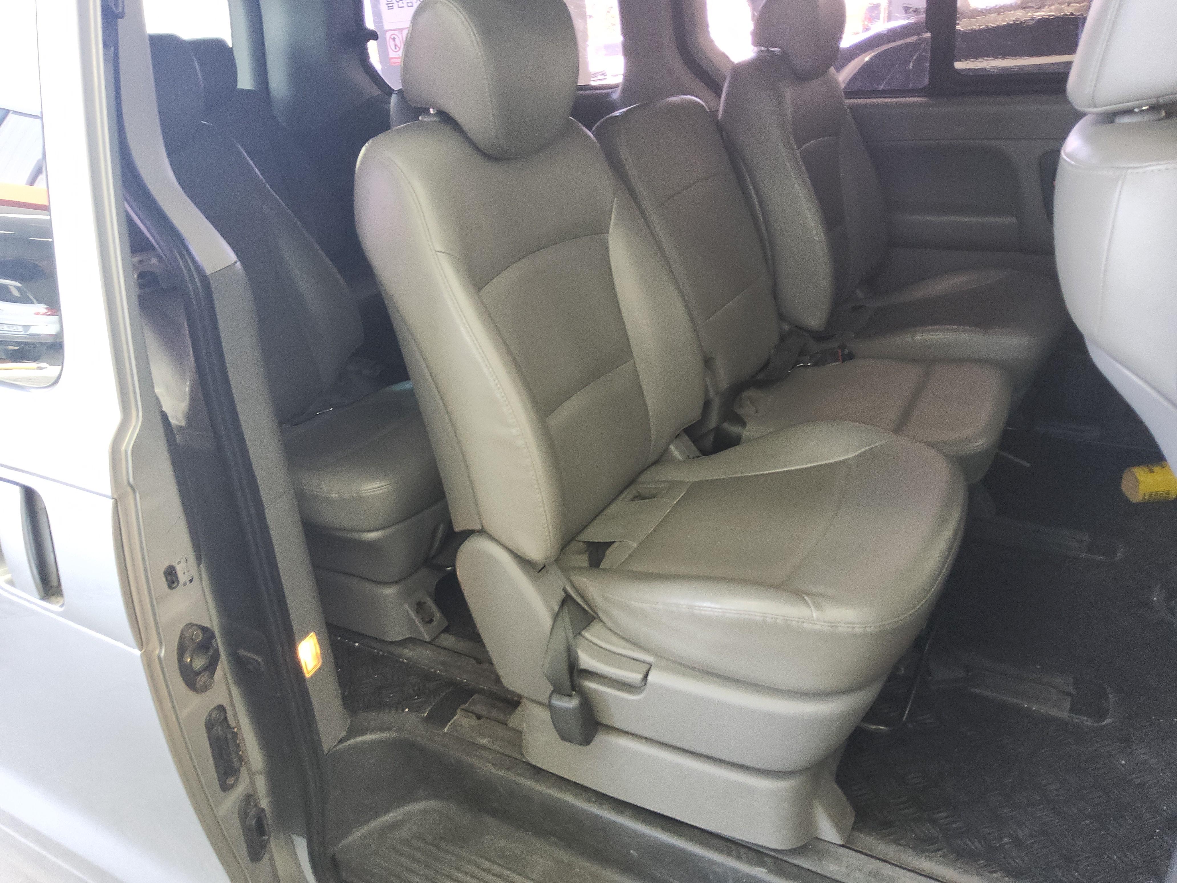 هيونداي جراند ستاريكس 2019 - صورة 12