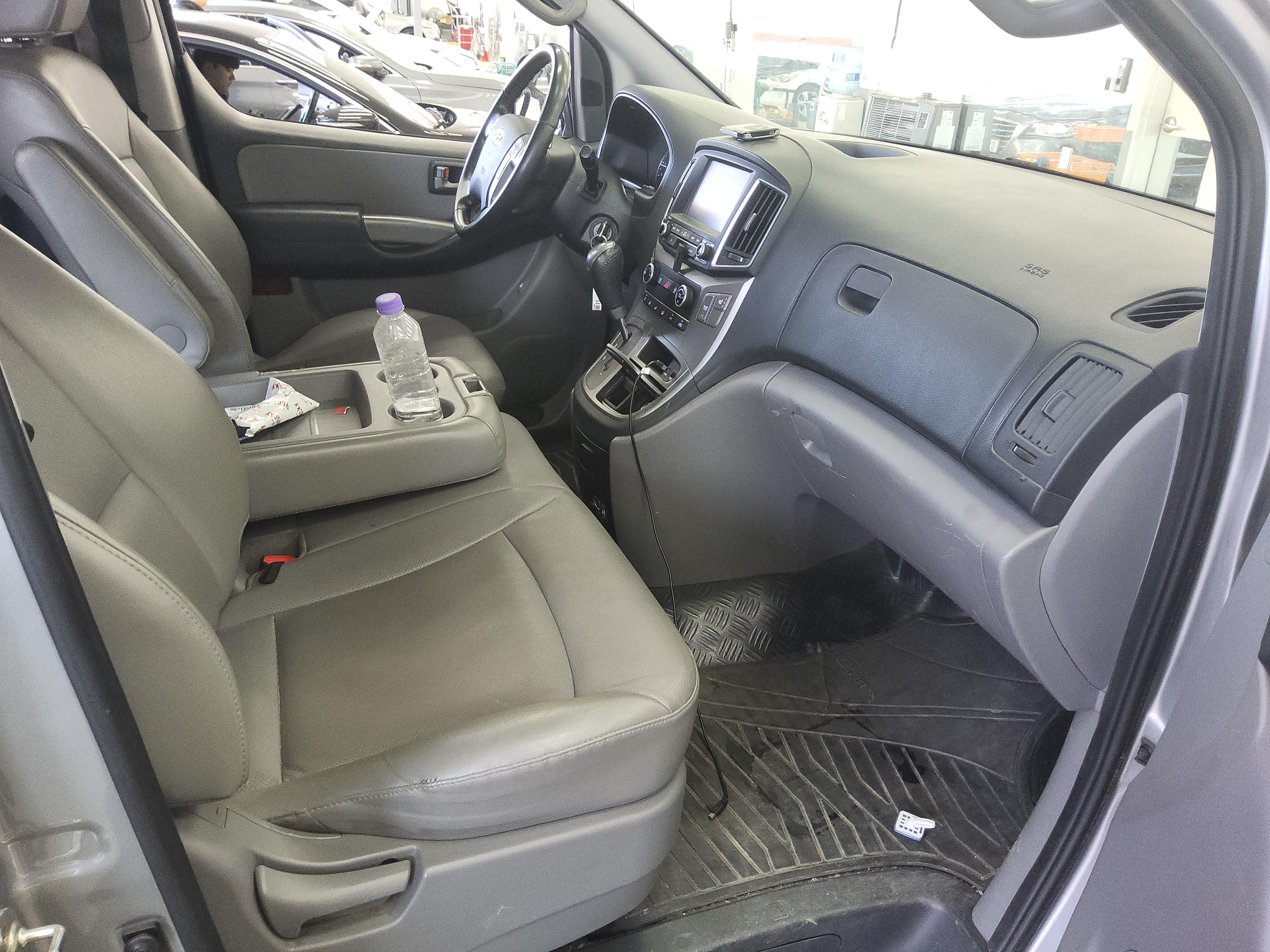 هيونداي جراند ستاريكس 2019 - صورة 13