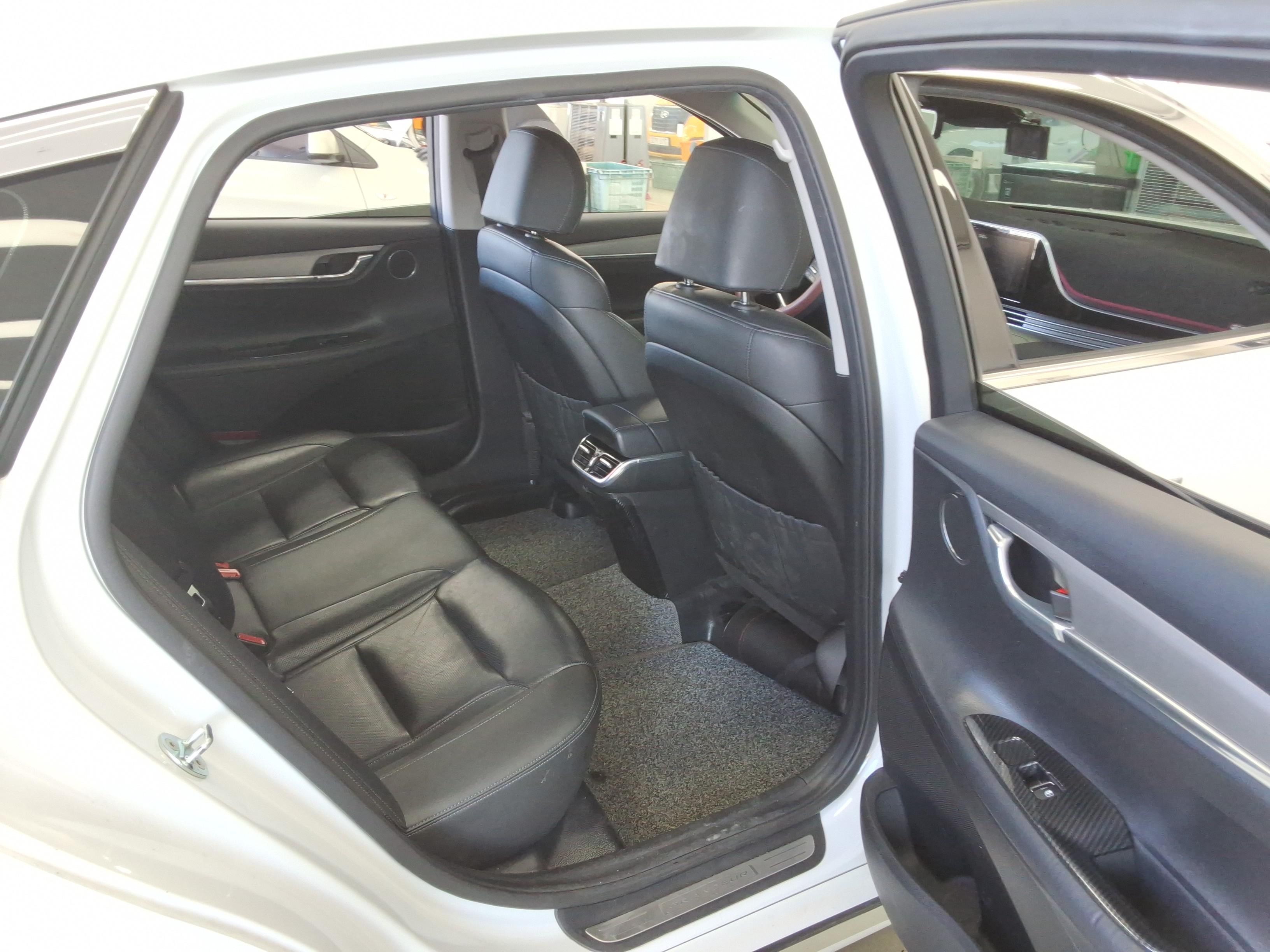 هيونداي جرانجر 2022 - صورة 13