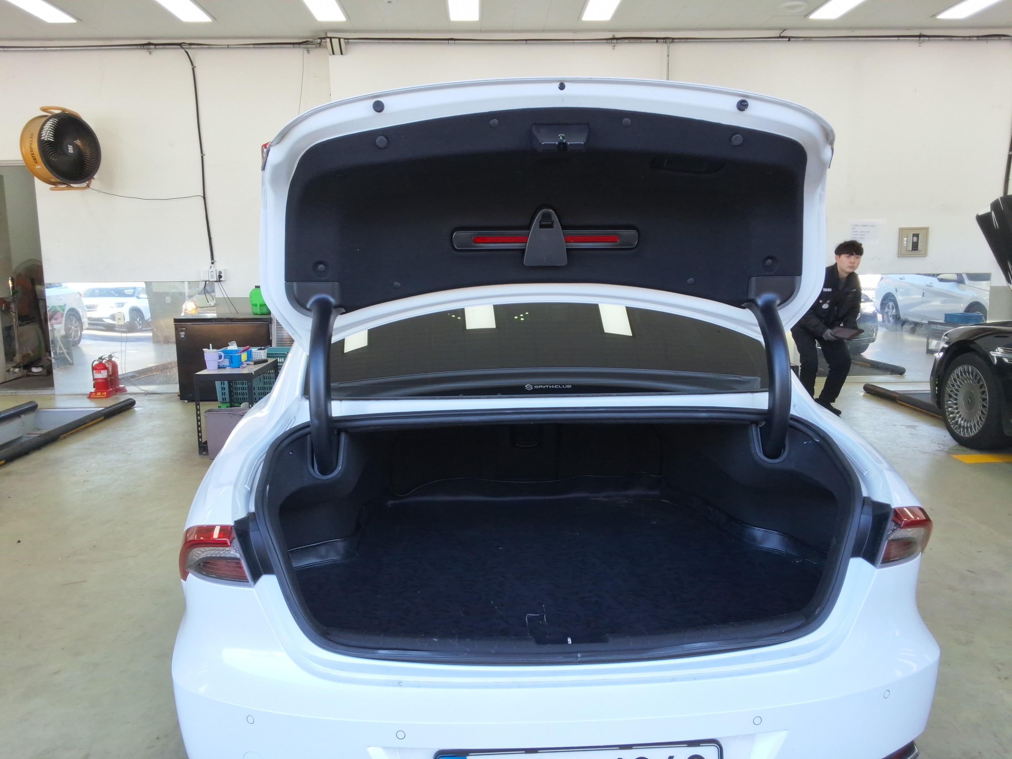 هيونداي جرانجر 2022 - صورة 15