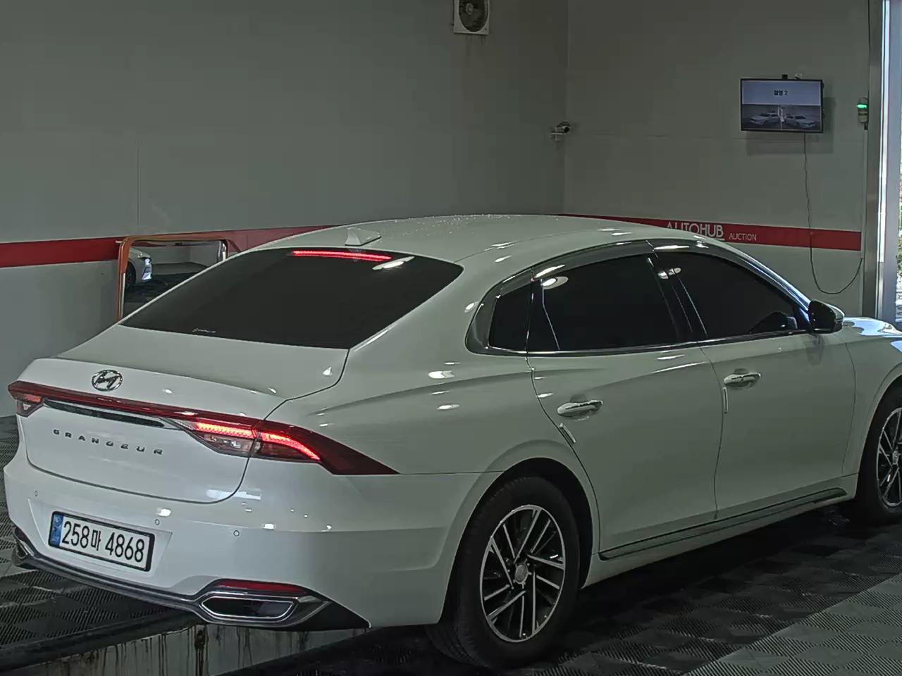 هيونداي جرانجر 2022 - صورة 4