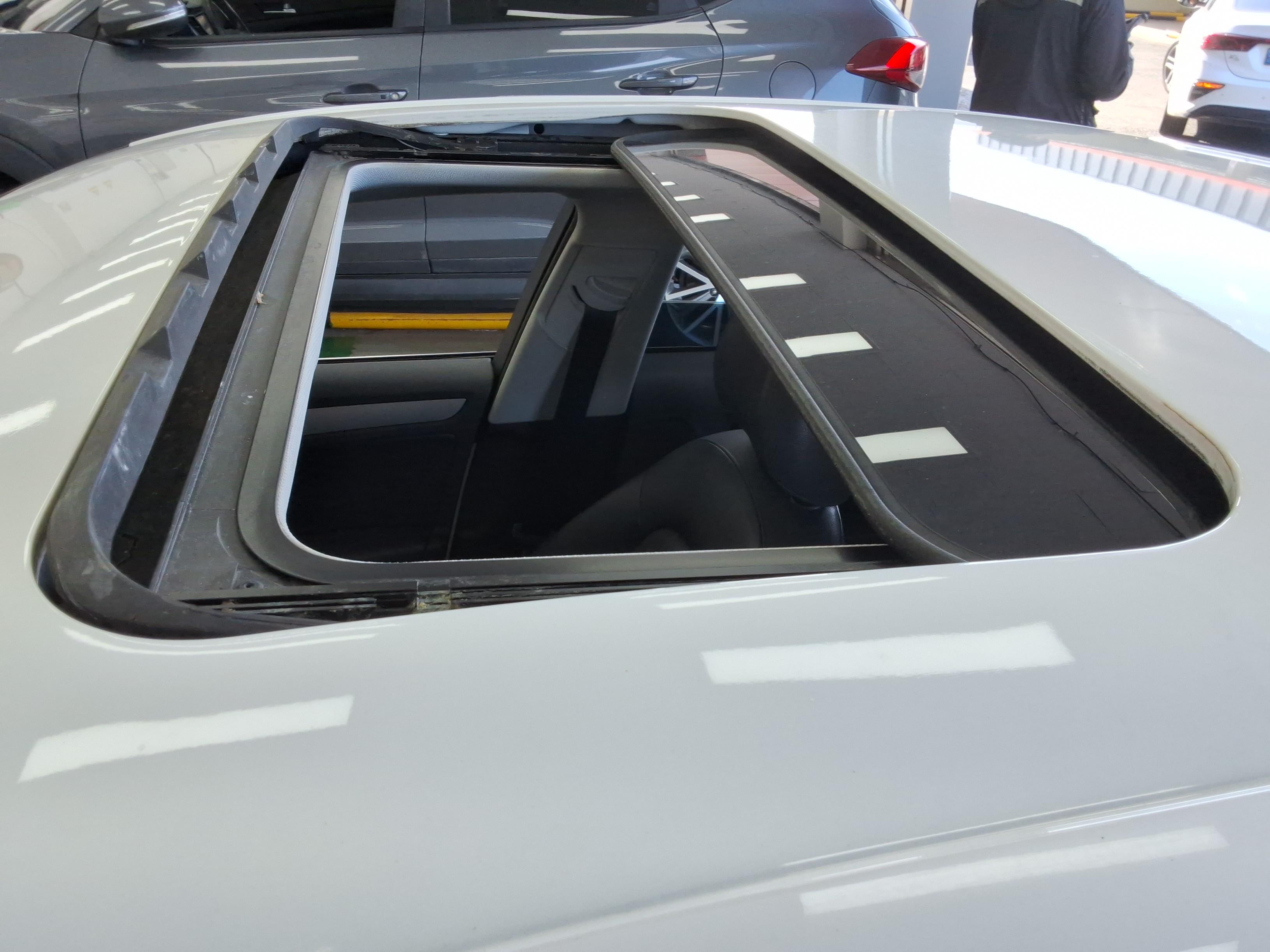 أودي A4 2015 - صورة 21