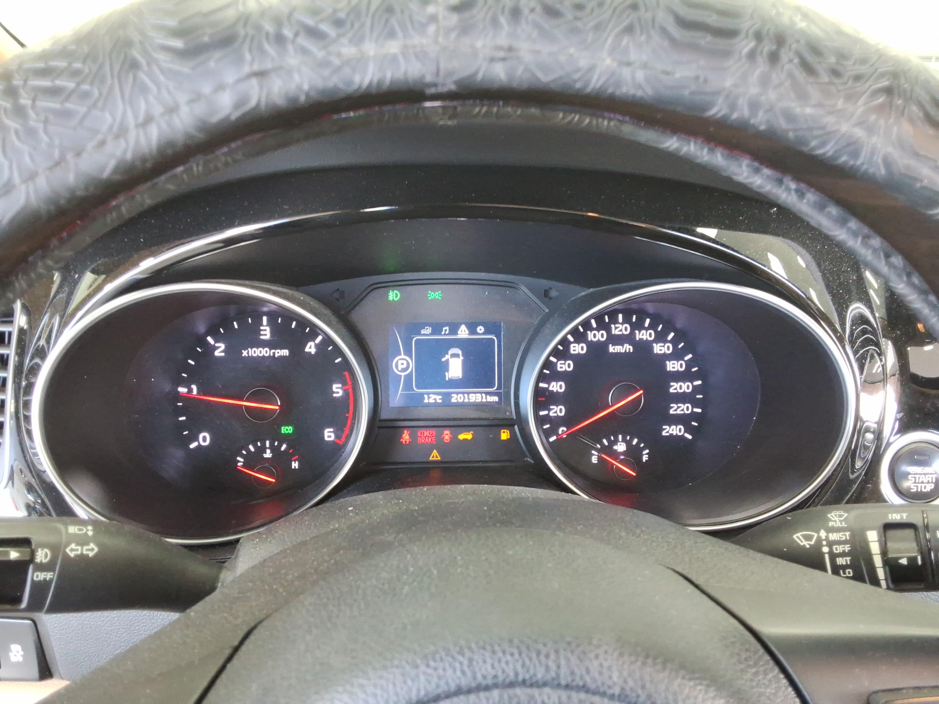 Kia New Carnival 2015 - Image 9