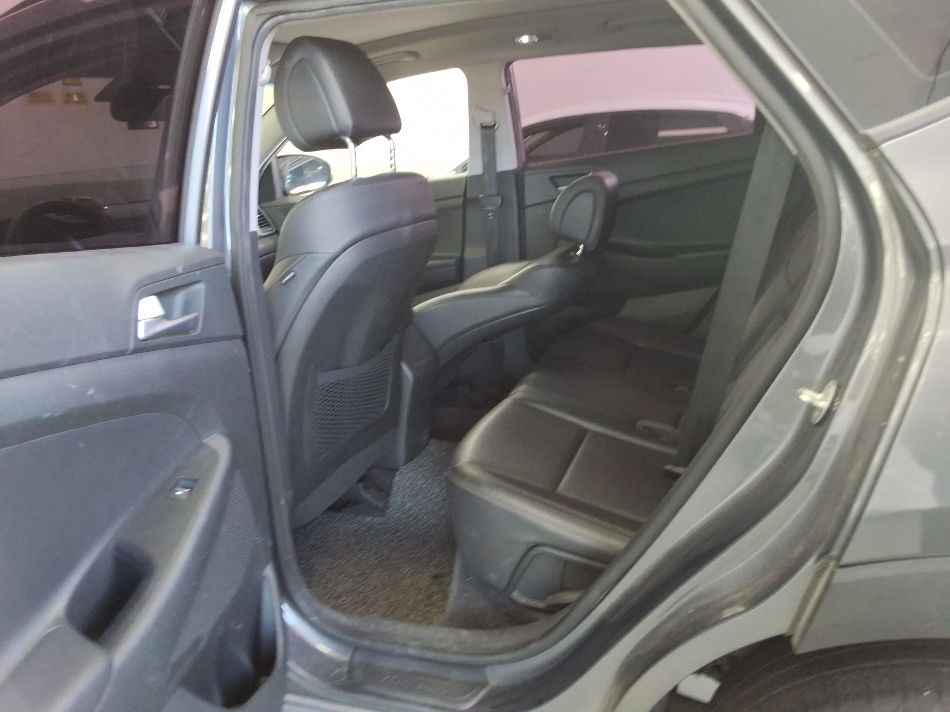 هيونداي توسان 2017 - صورة 10