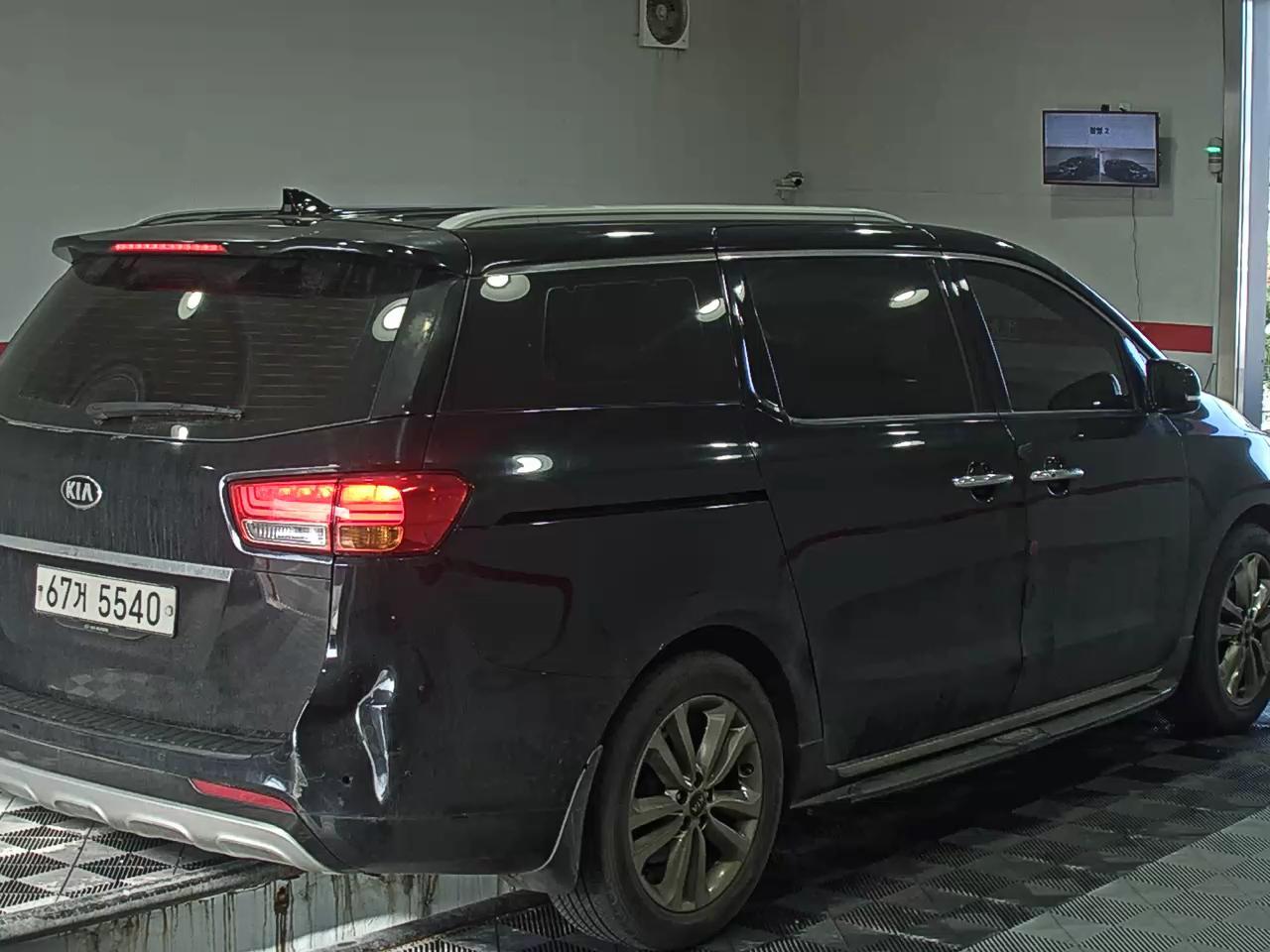 Kia New Carnival 2015 - Image 4