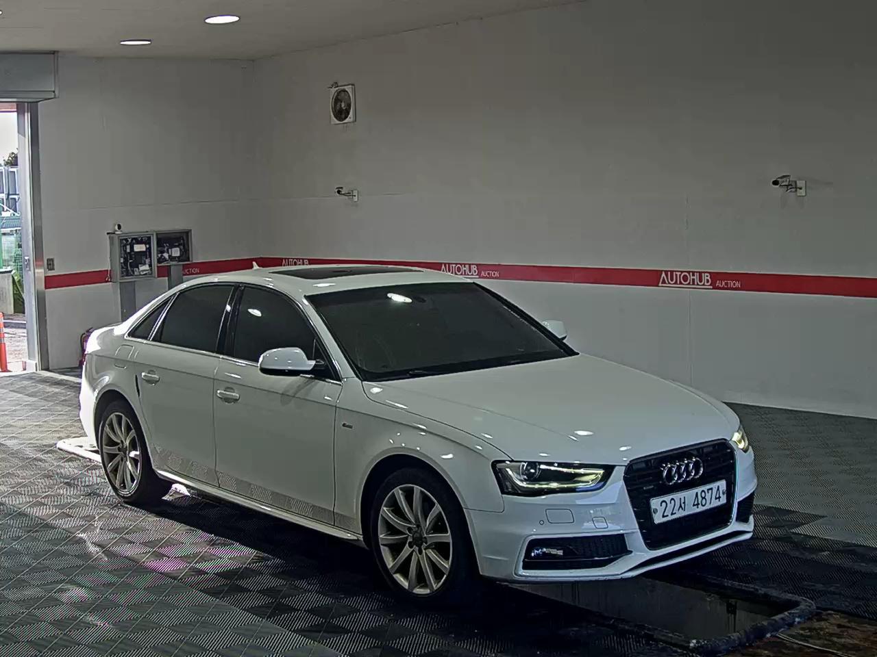 أودي A4 2015 - صورة 2