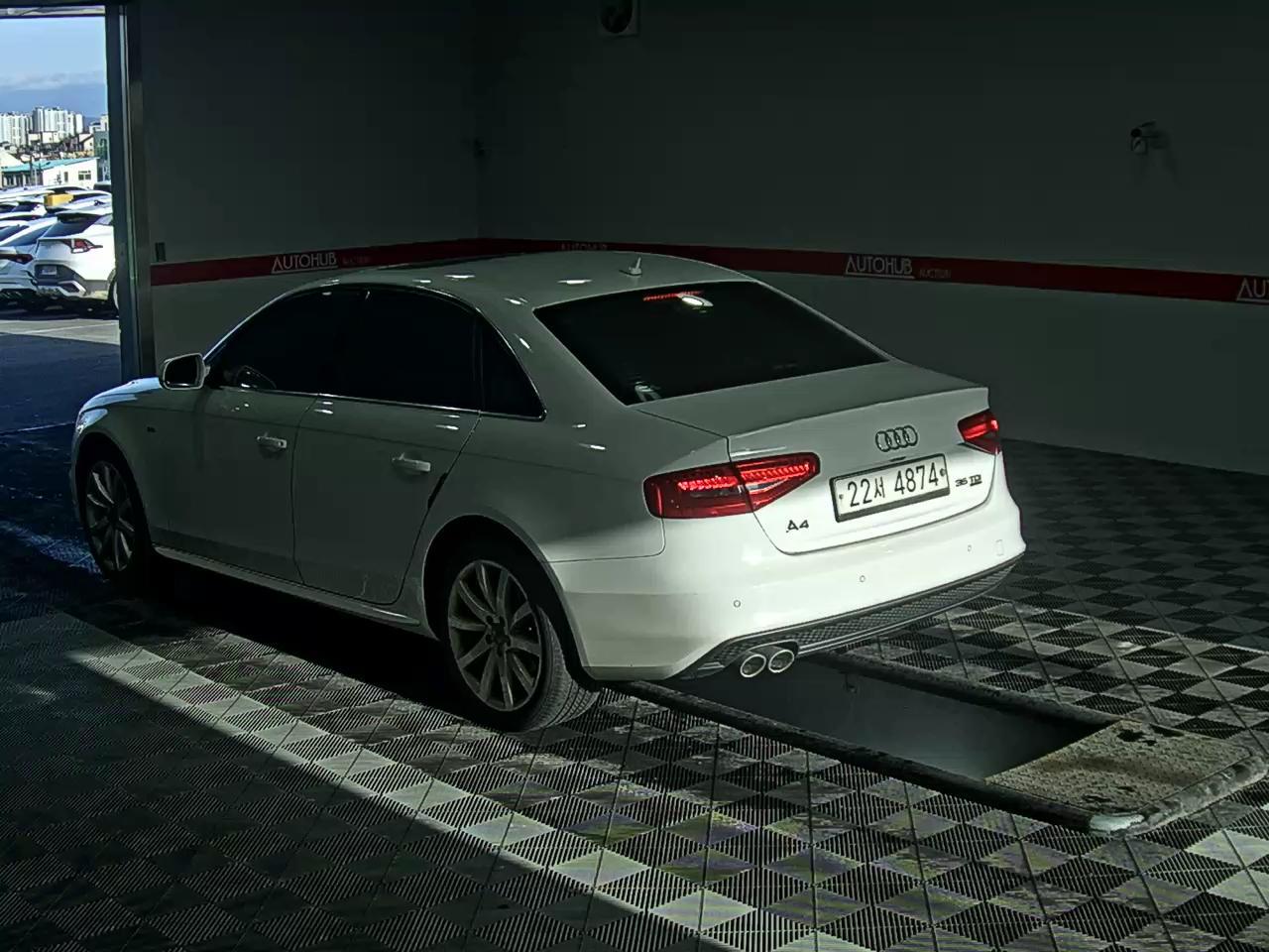 أودي A4 2015 - صورة 5