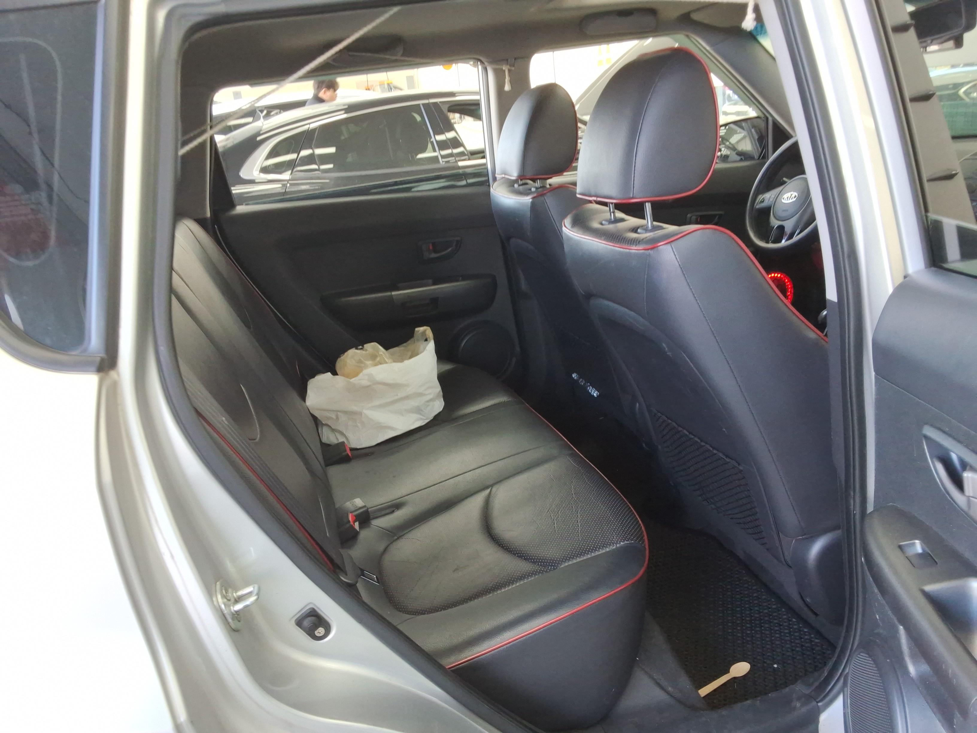 كيا سول 2010 - صورة 13