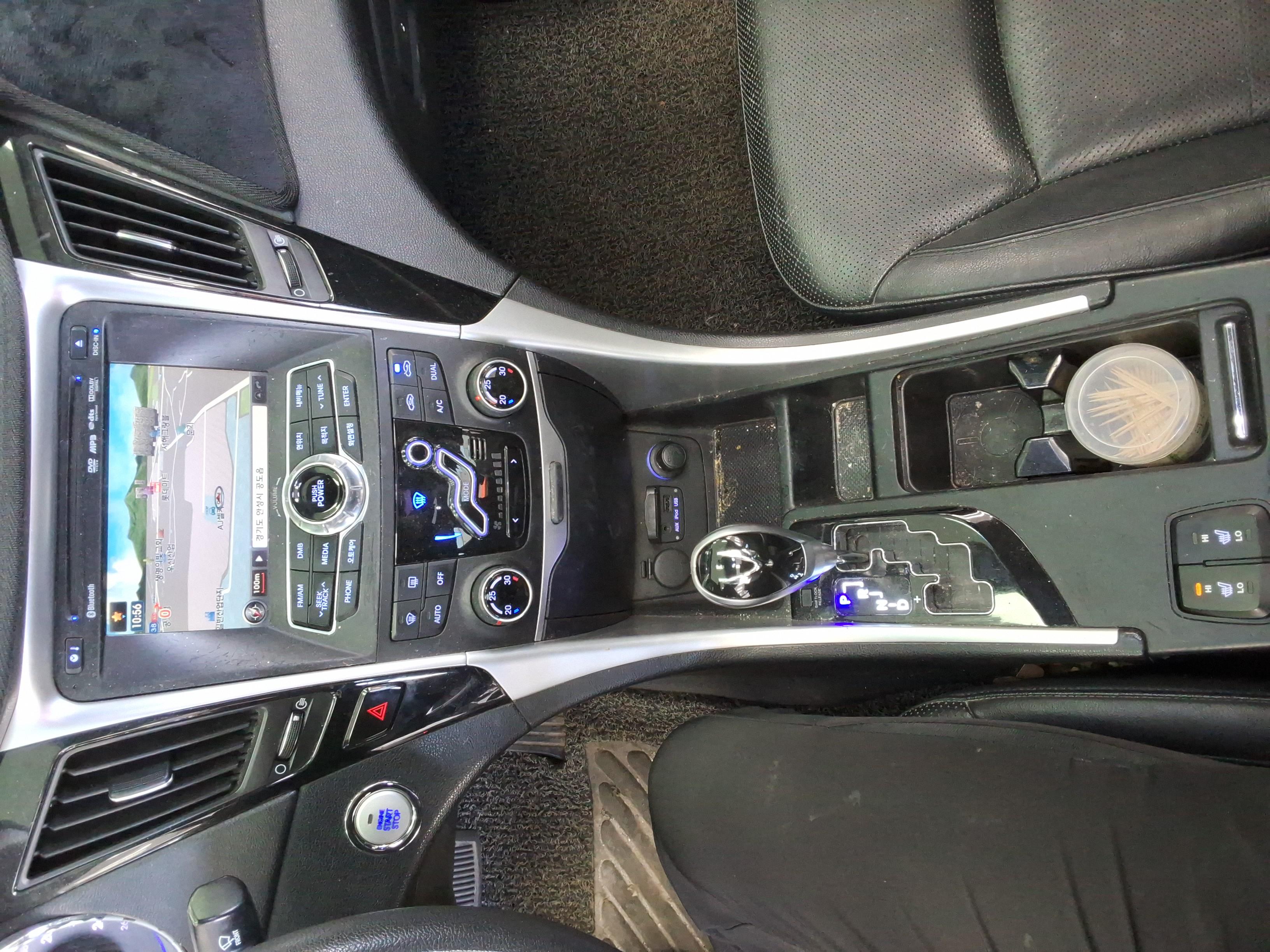 Hyundai Sonata 2010 - Image 18