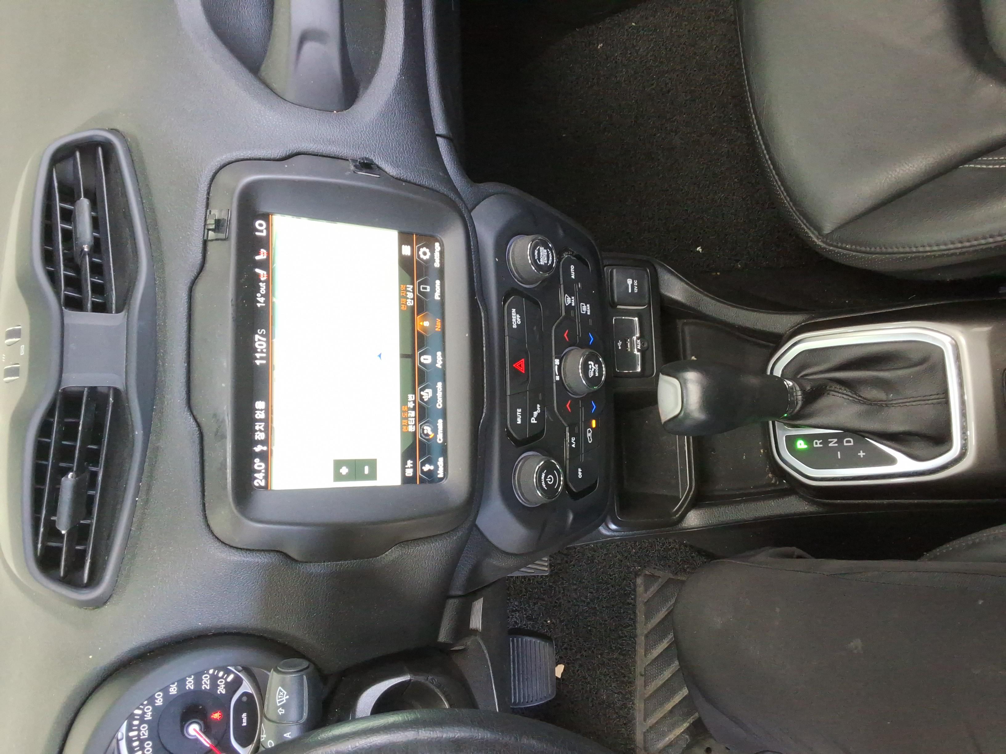 جيب رينيجيد 2020 - صورة 18