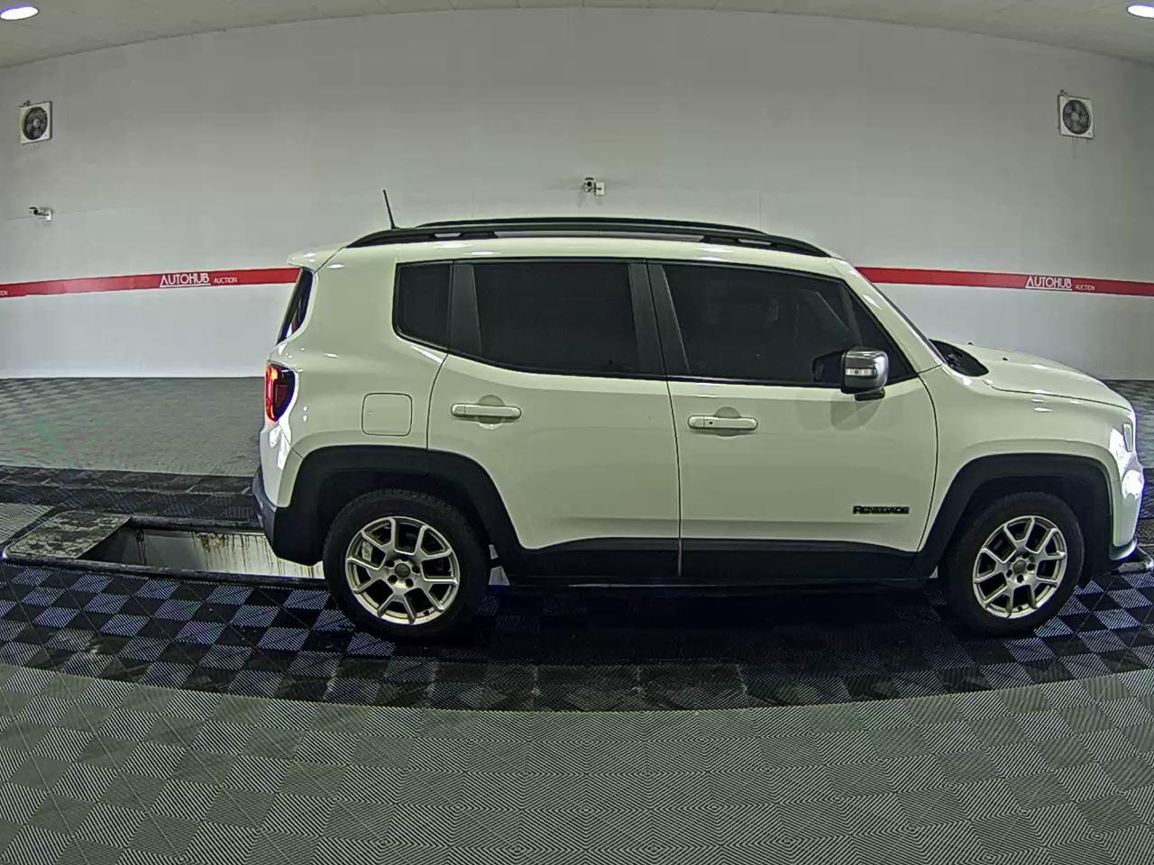 جيب رينيجيد 2020 - صورة 3